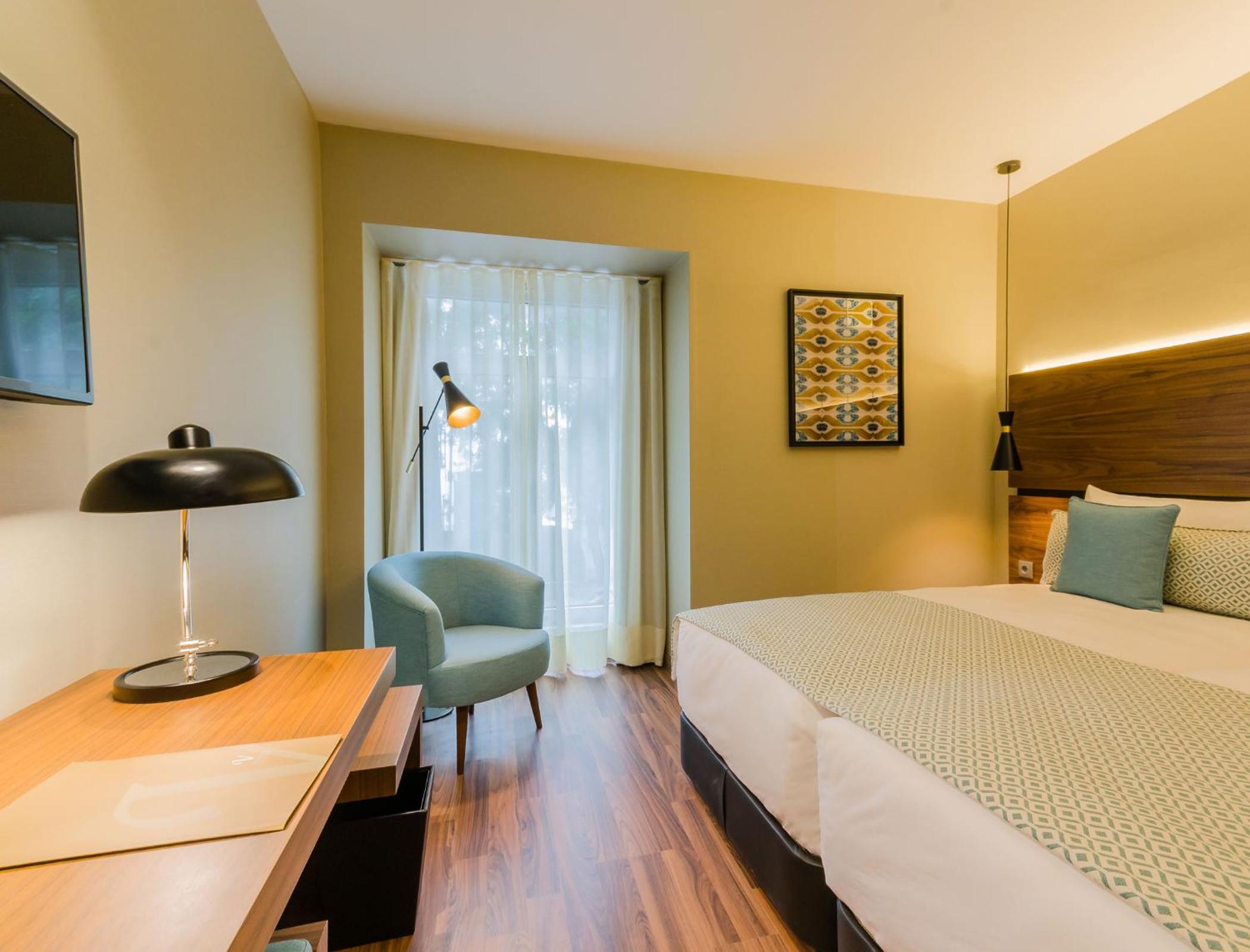Available room