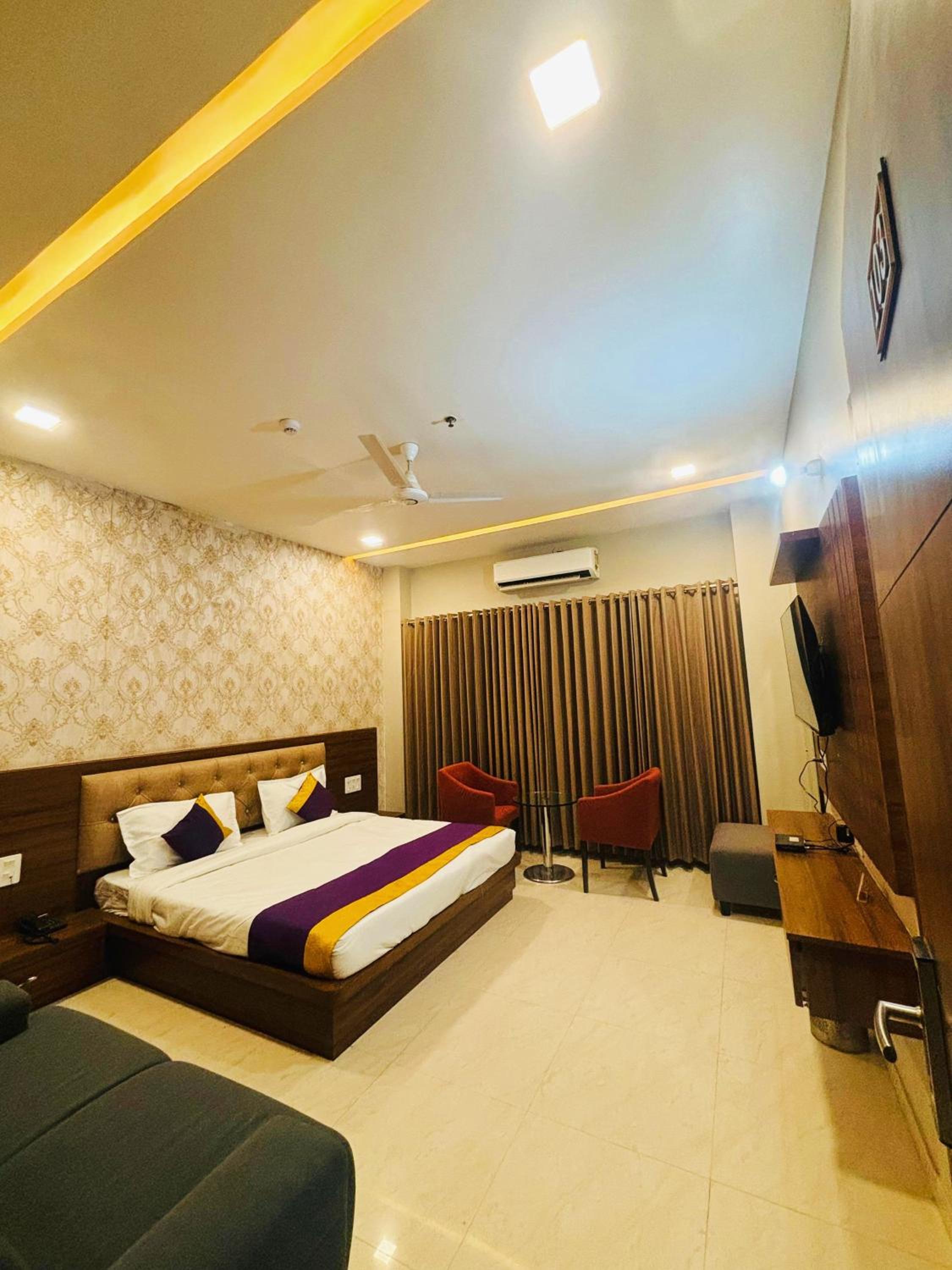 Superior Double or Twin Room with Garden View