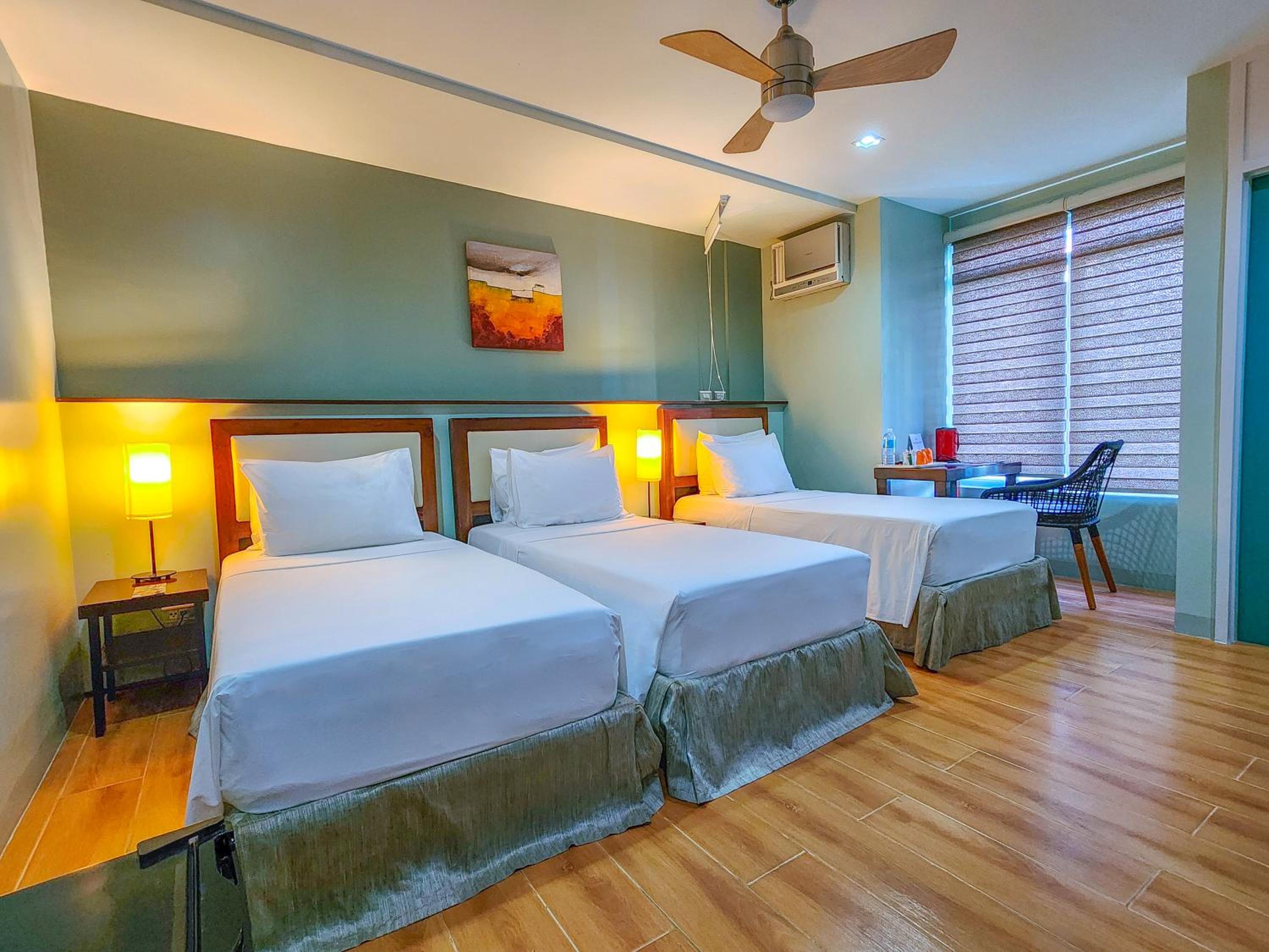 Standard Triple Room - Photo 1