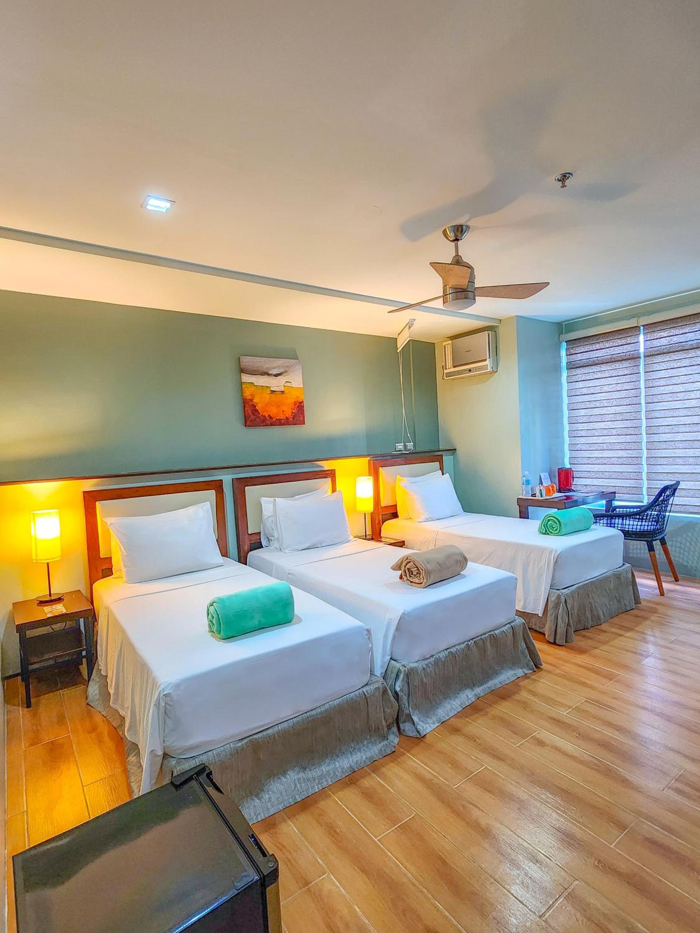 Standard Triple Room - Photo 2