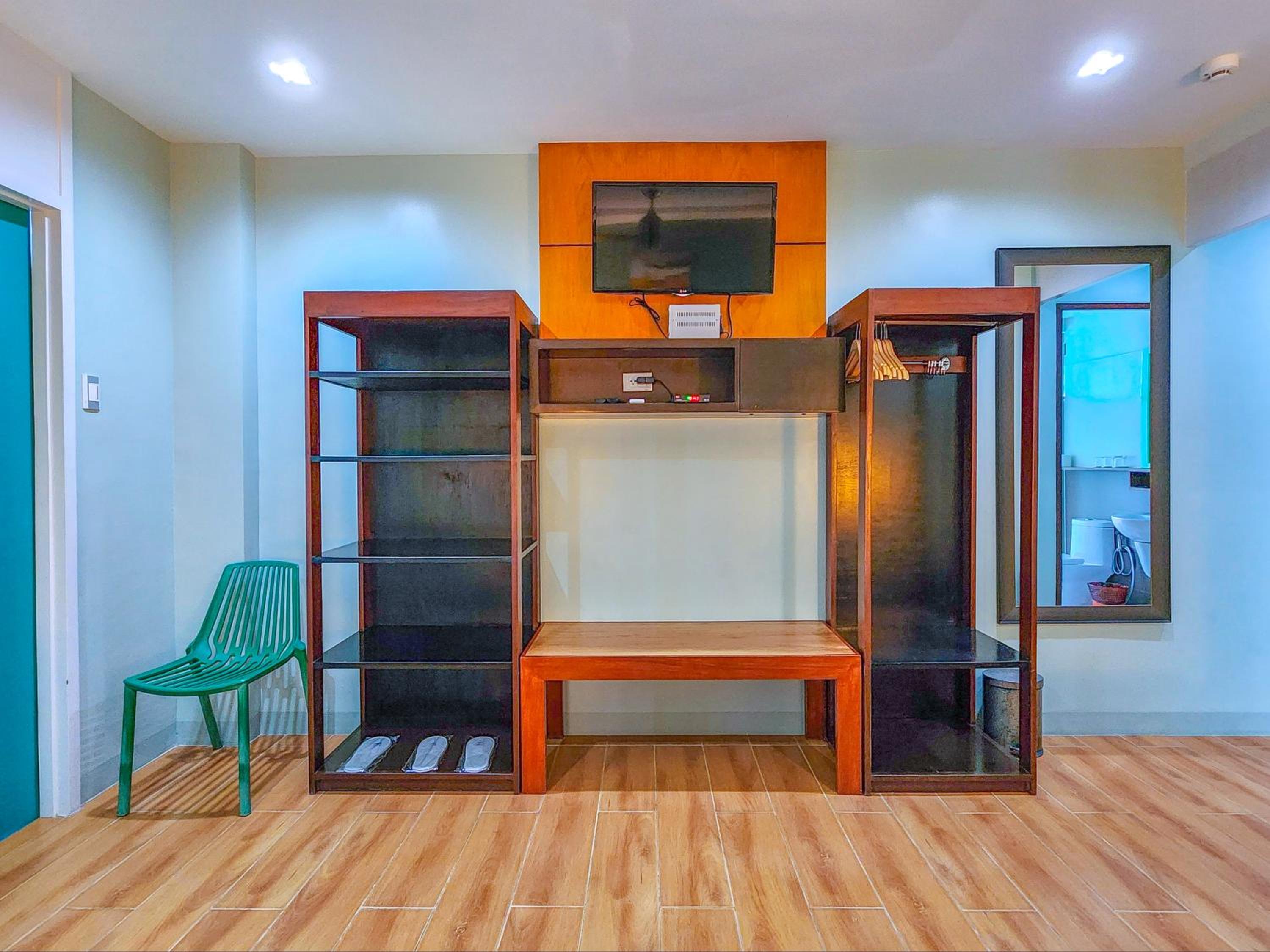 Standard Triple Room - Photo 3