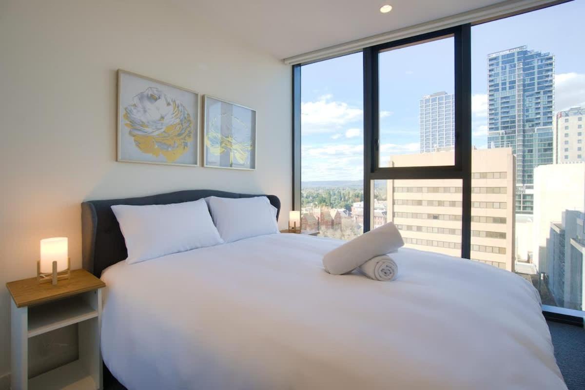 Apartment With View And Balcony photo 1