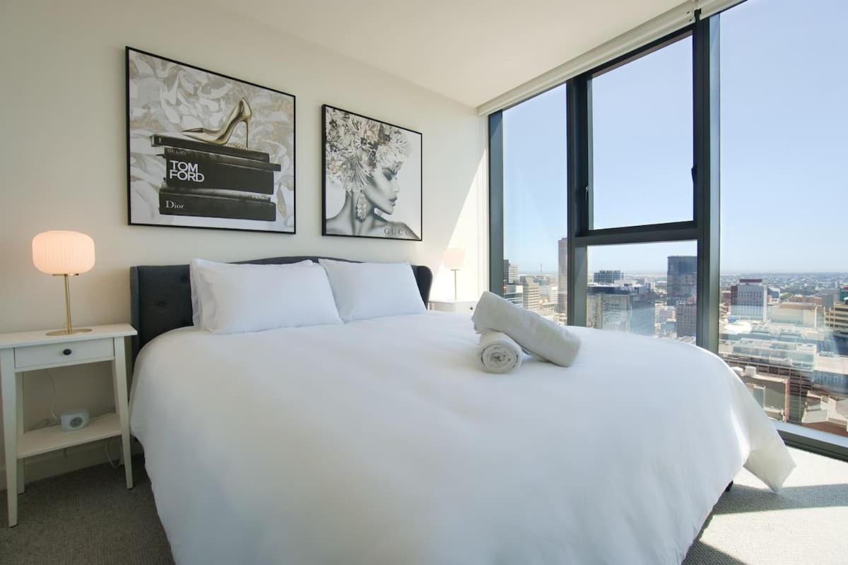 Apartment With View And Balcony photo 1