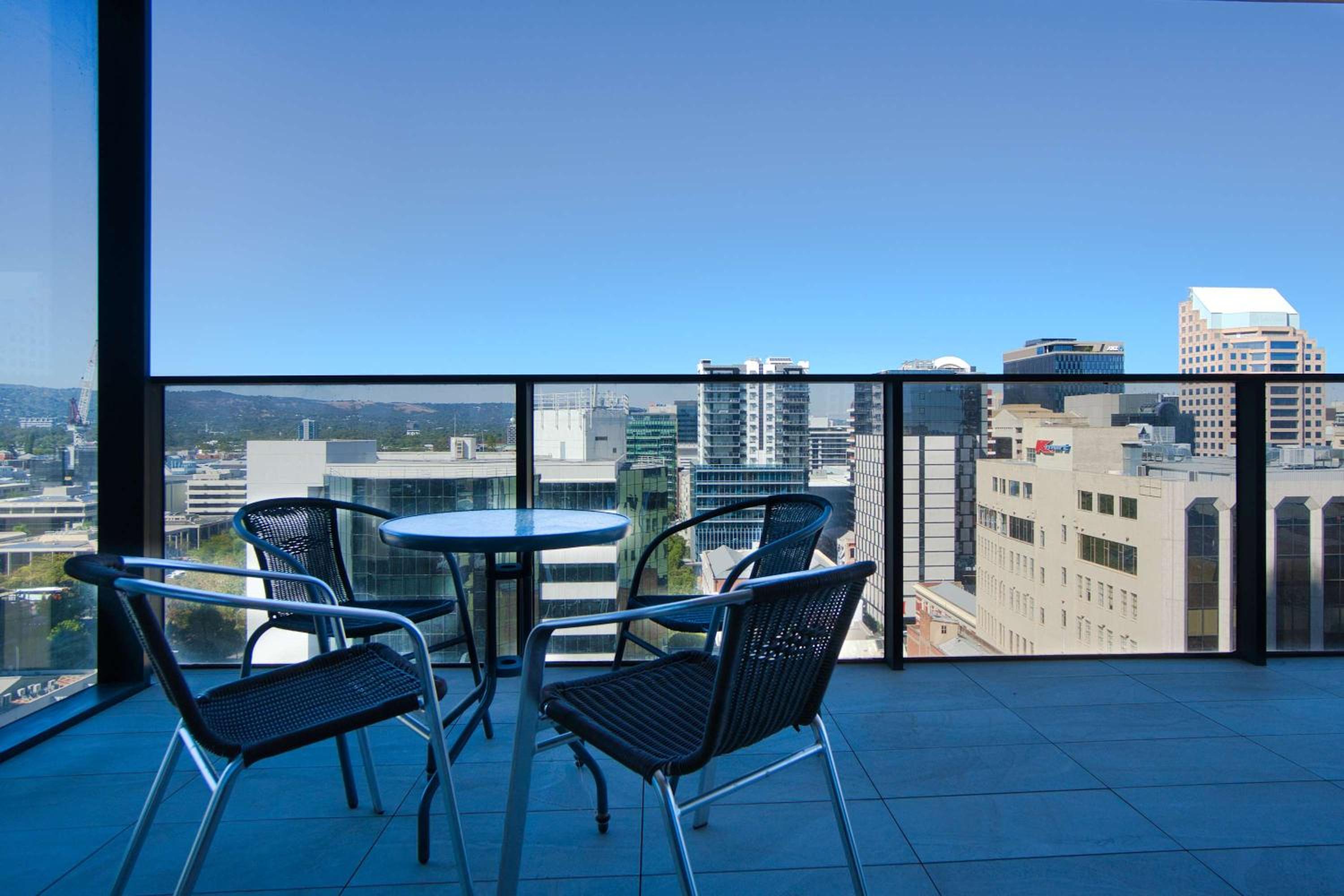 Apartment with View and Balcony photo 2