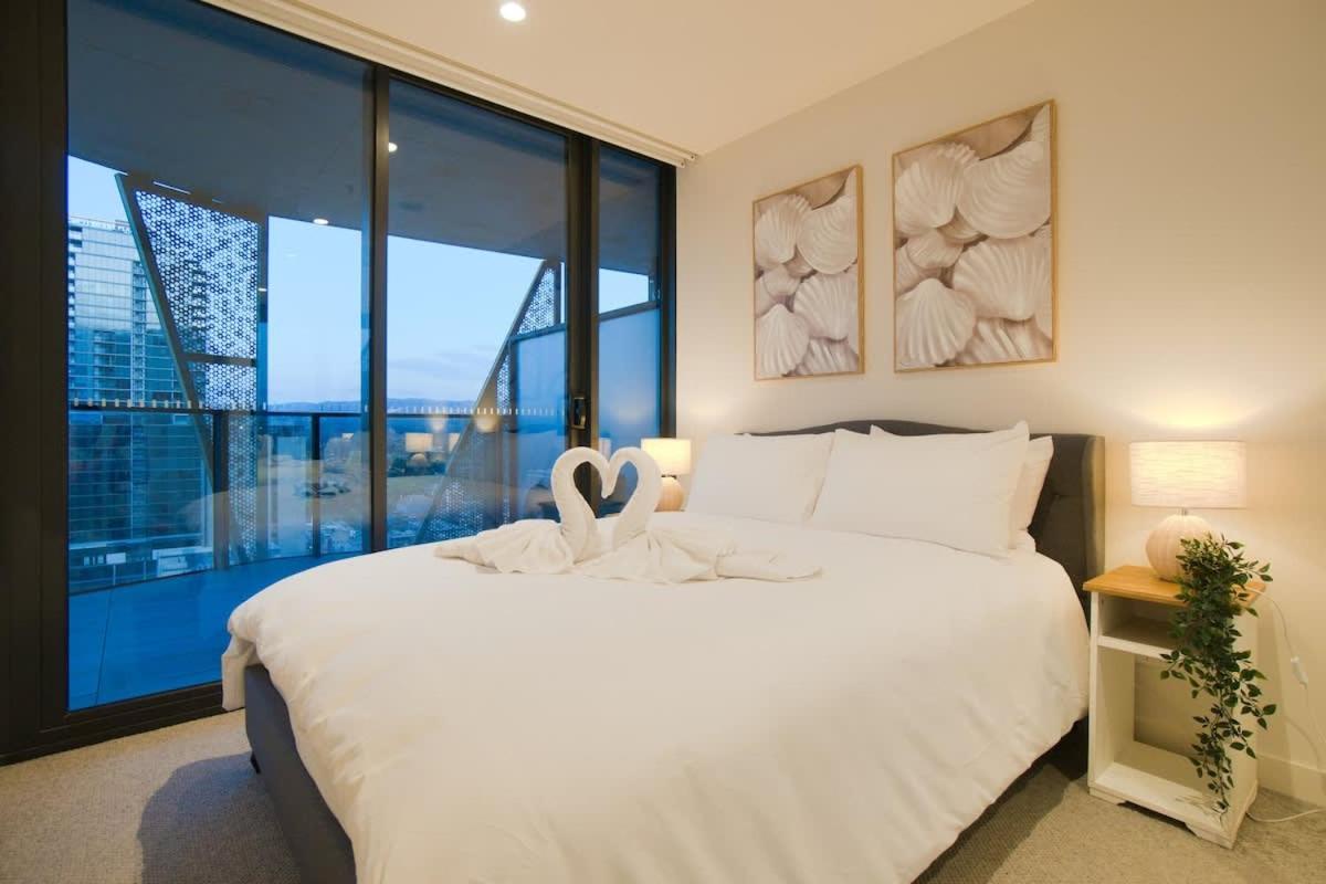 Apartment with View and Balcony photo 1