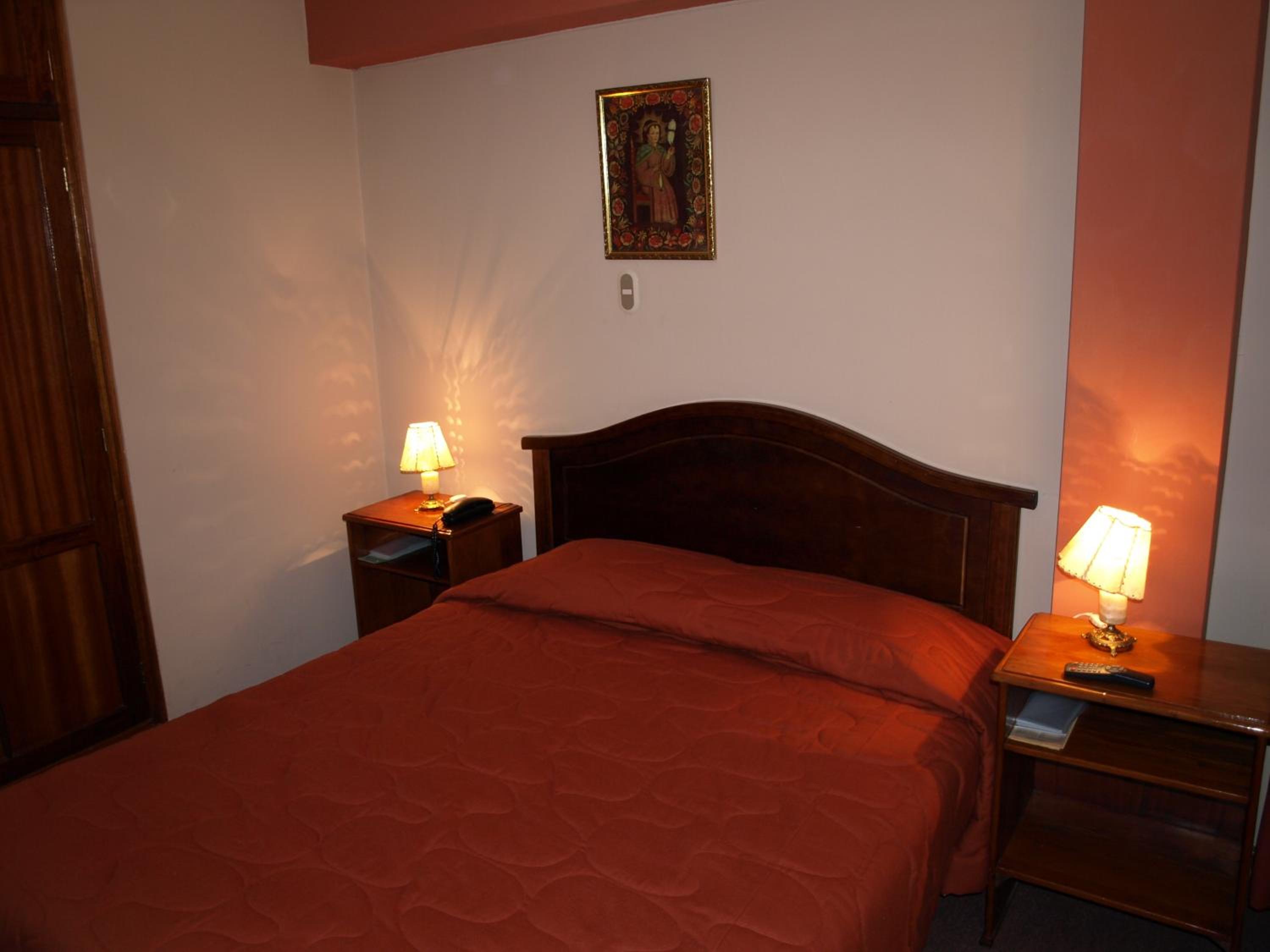 Double Room - Photo 4