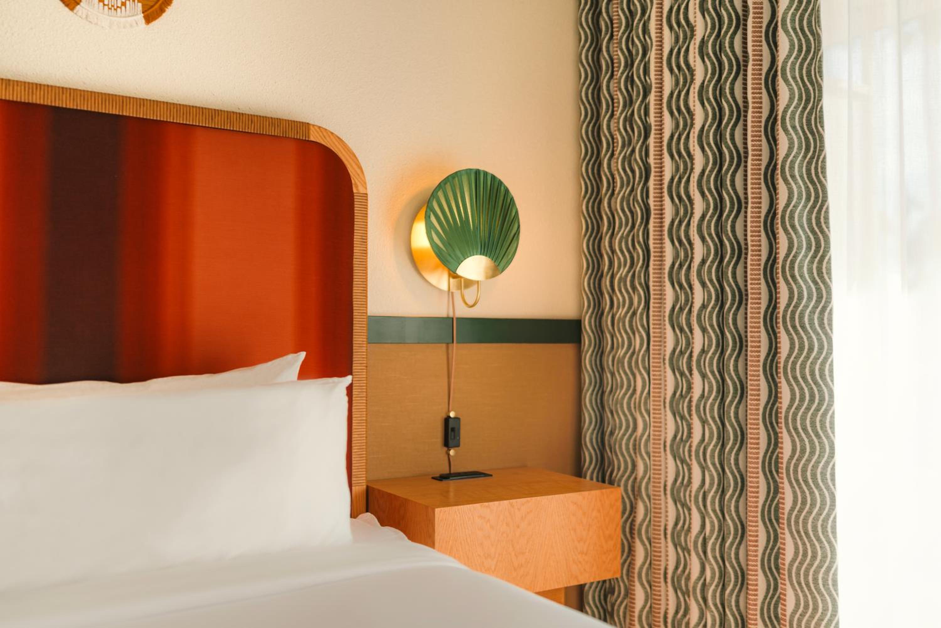Queen Room with Two Queen Beds - Disability Access