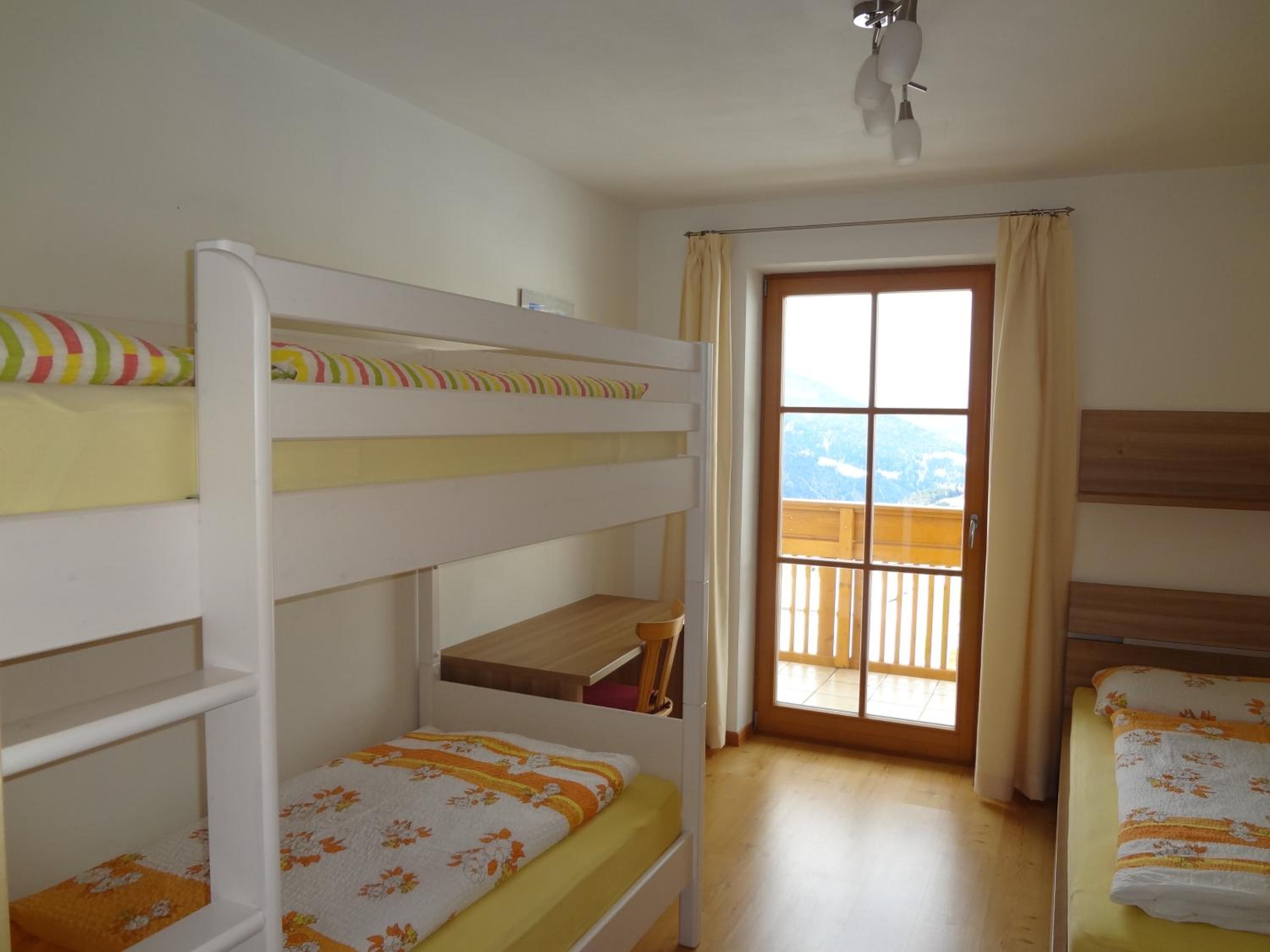 Apartment with Balcony photo 3