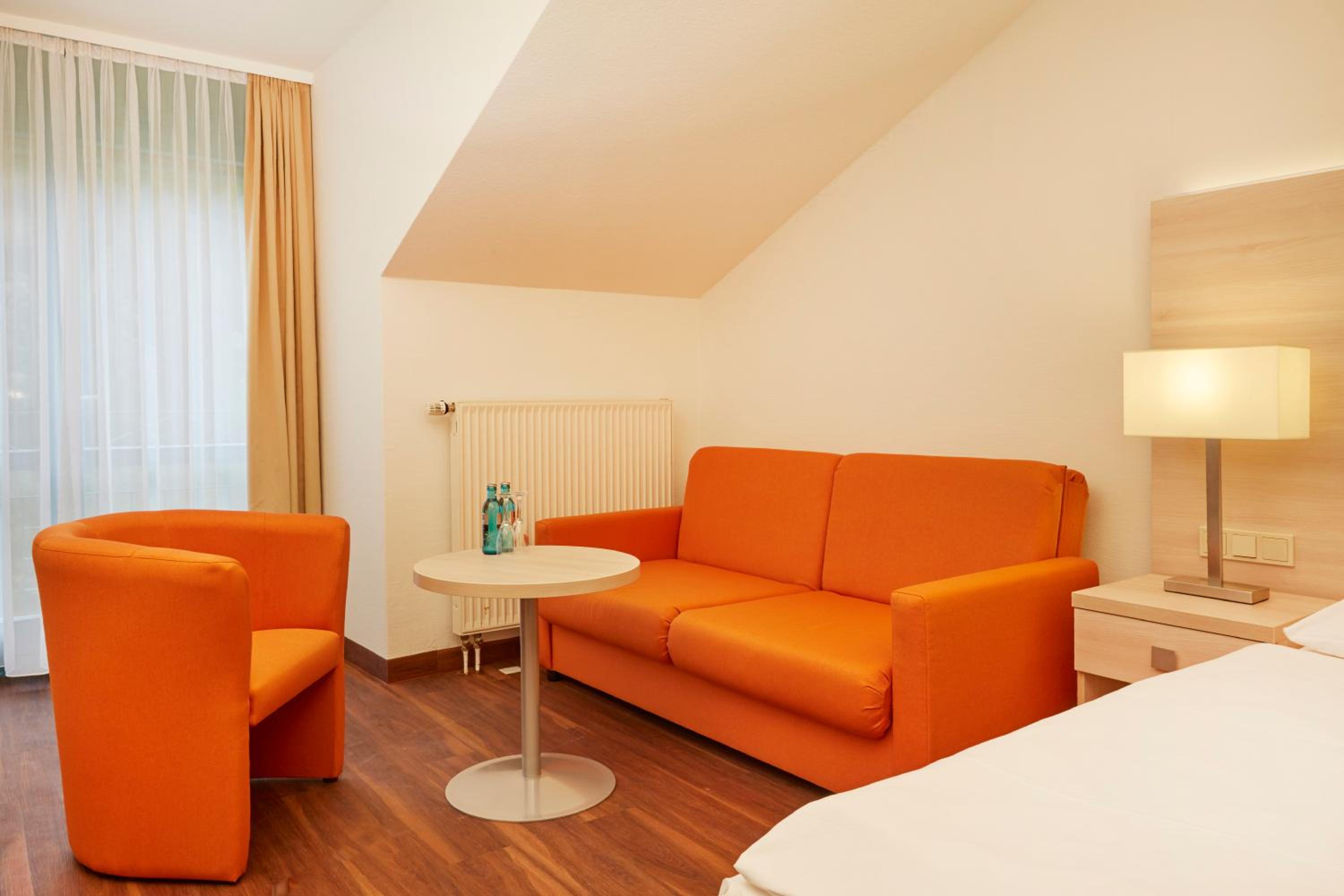 Superior Double Room thumbnail 6