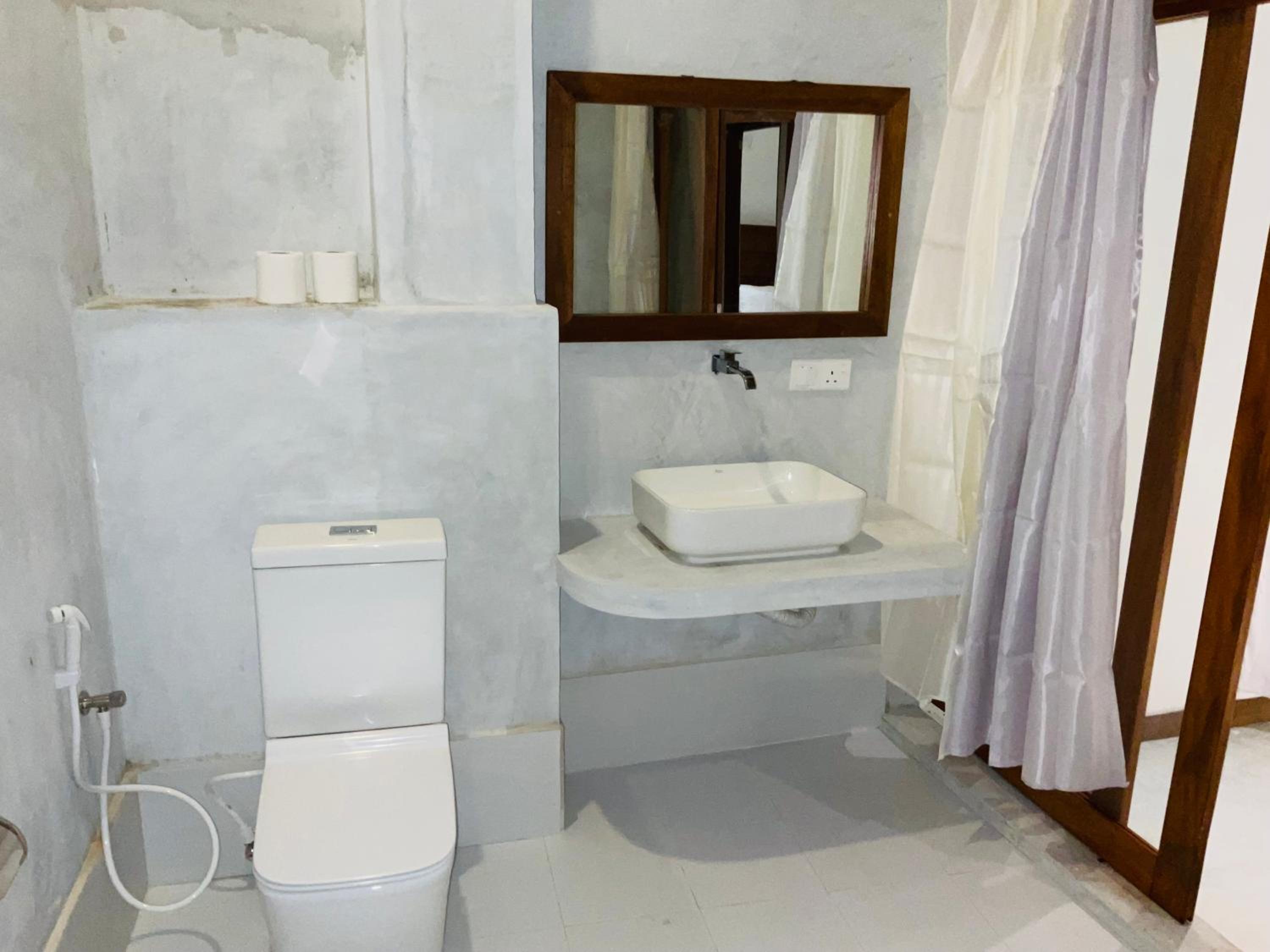 Deluxe Double Room with Balcony and Sea View
