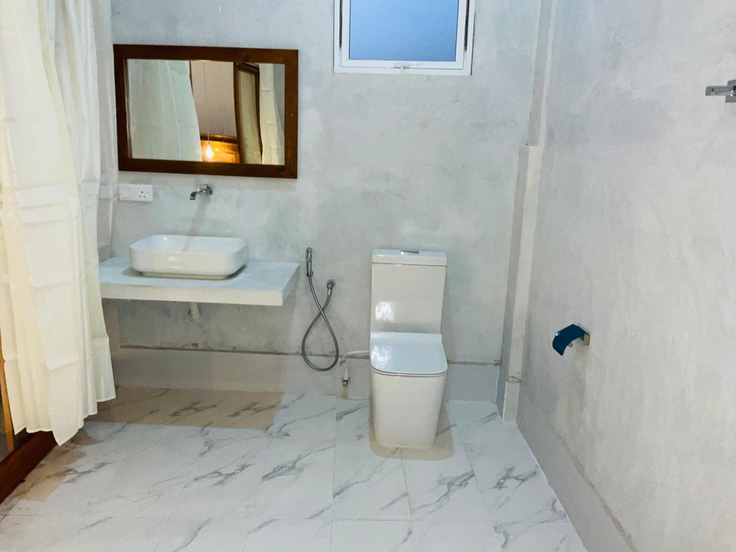 Deluxe Double Room with Balcony and Sea View photo 3