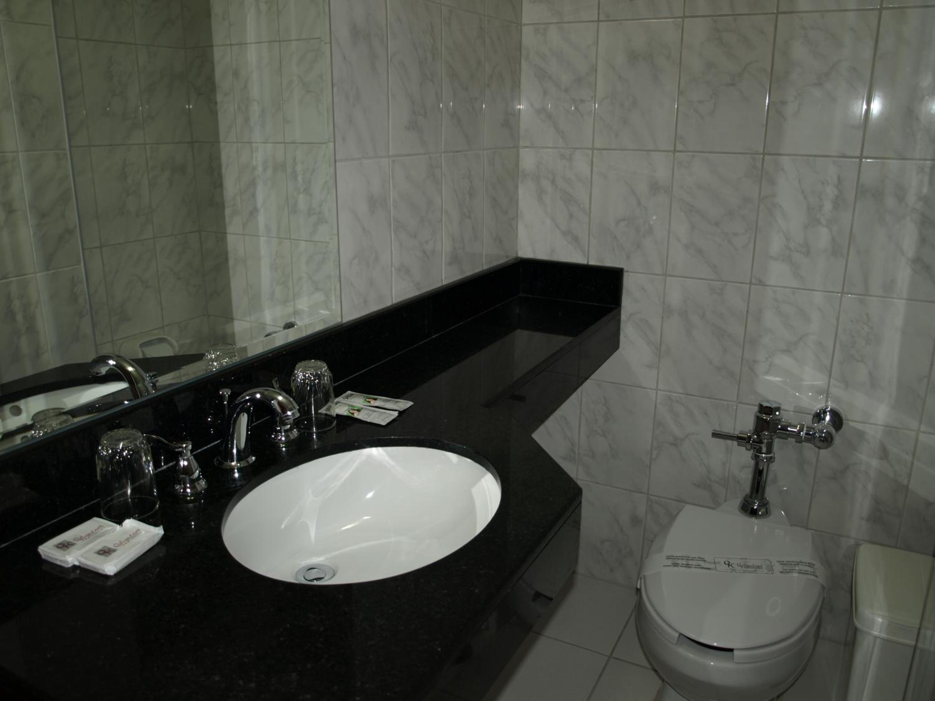 Double Room - Photo 5