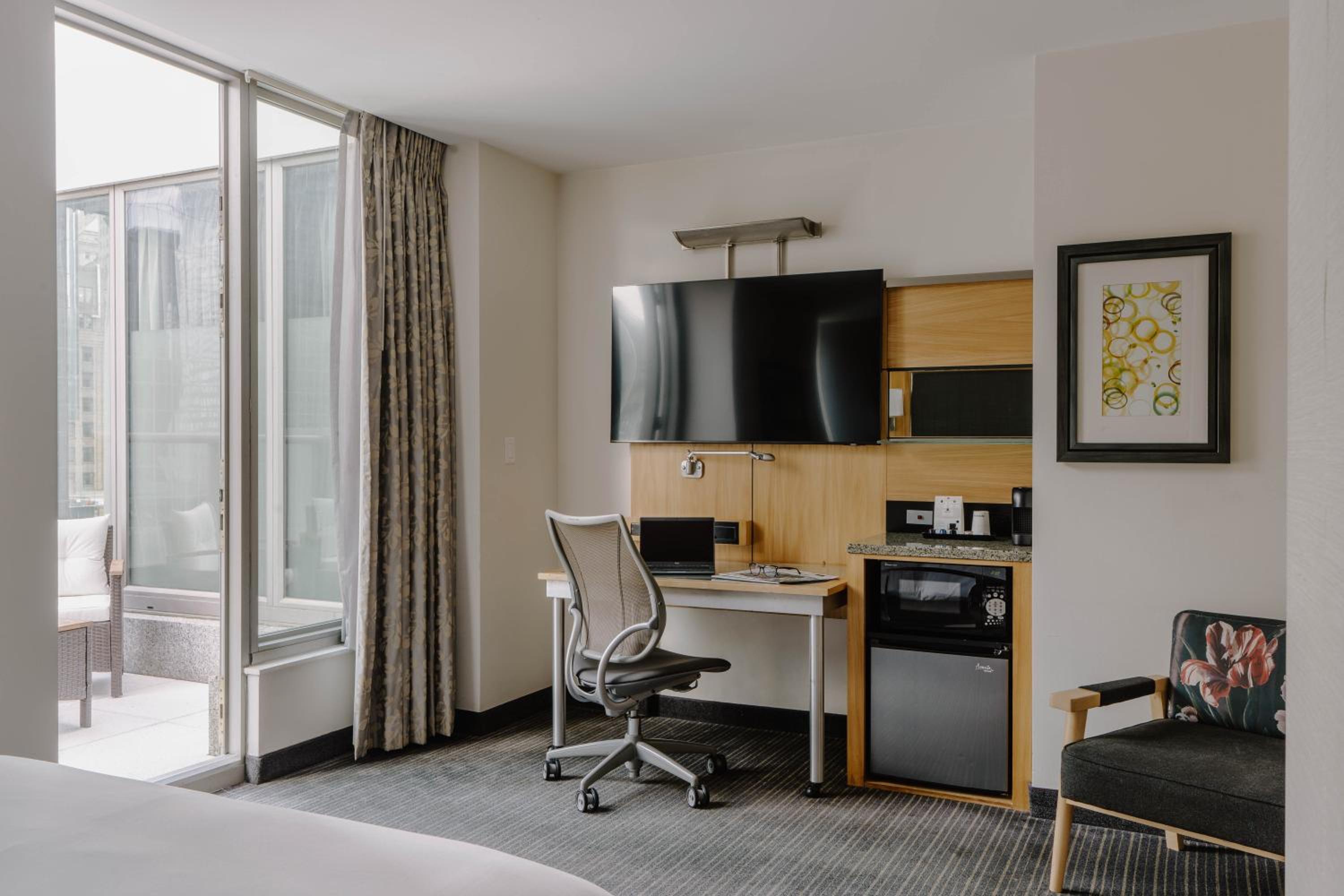 Double Room thumbnail 5