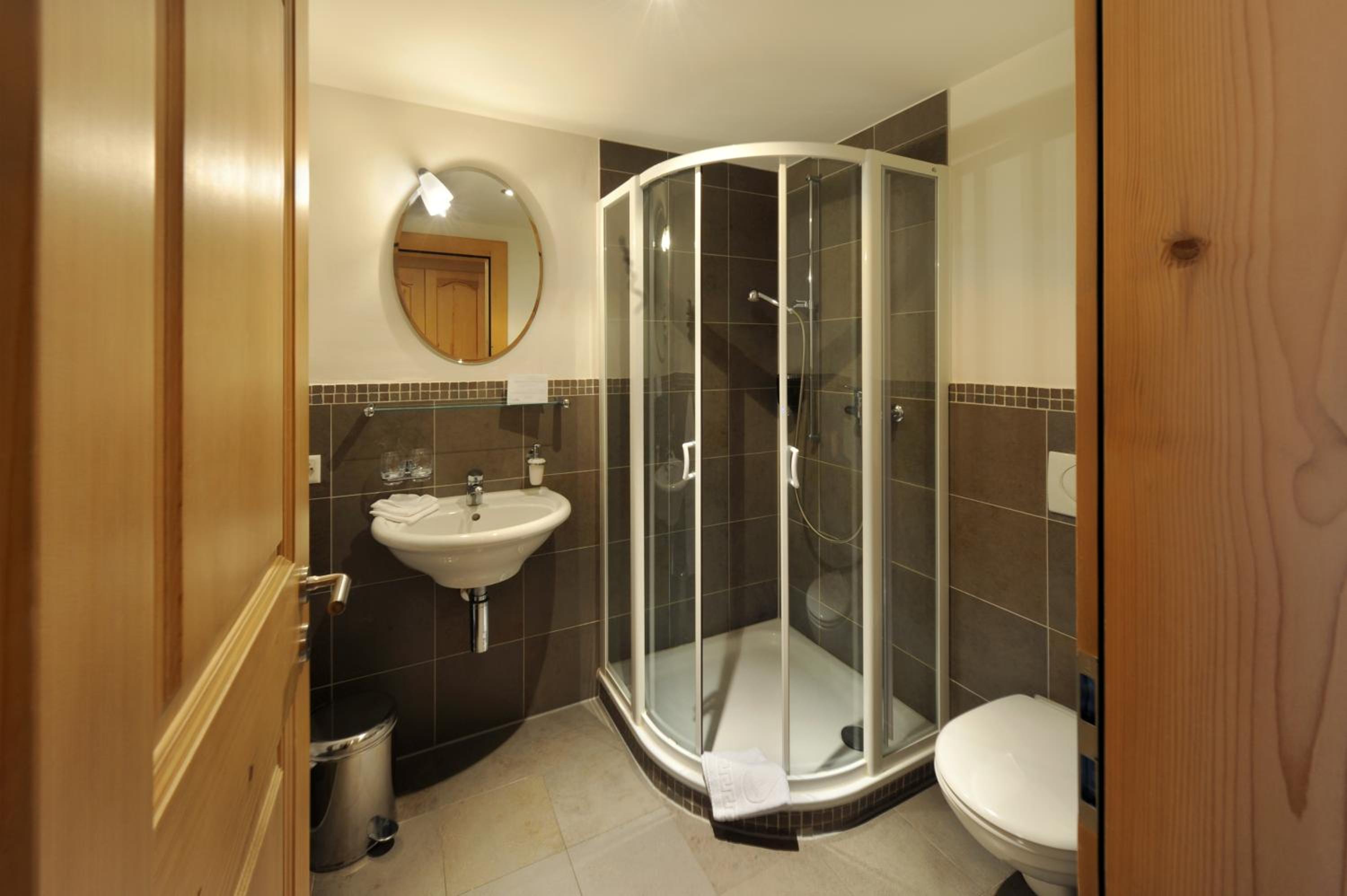 Deluxe Double Room - Photo 7