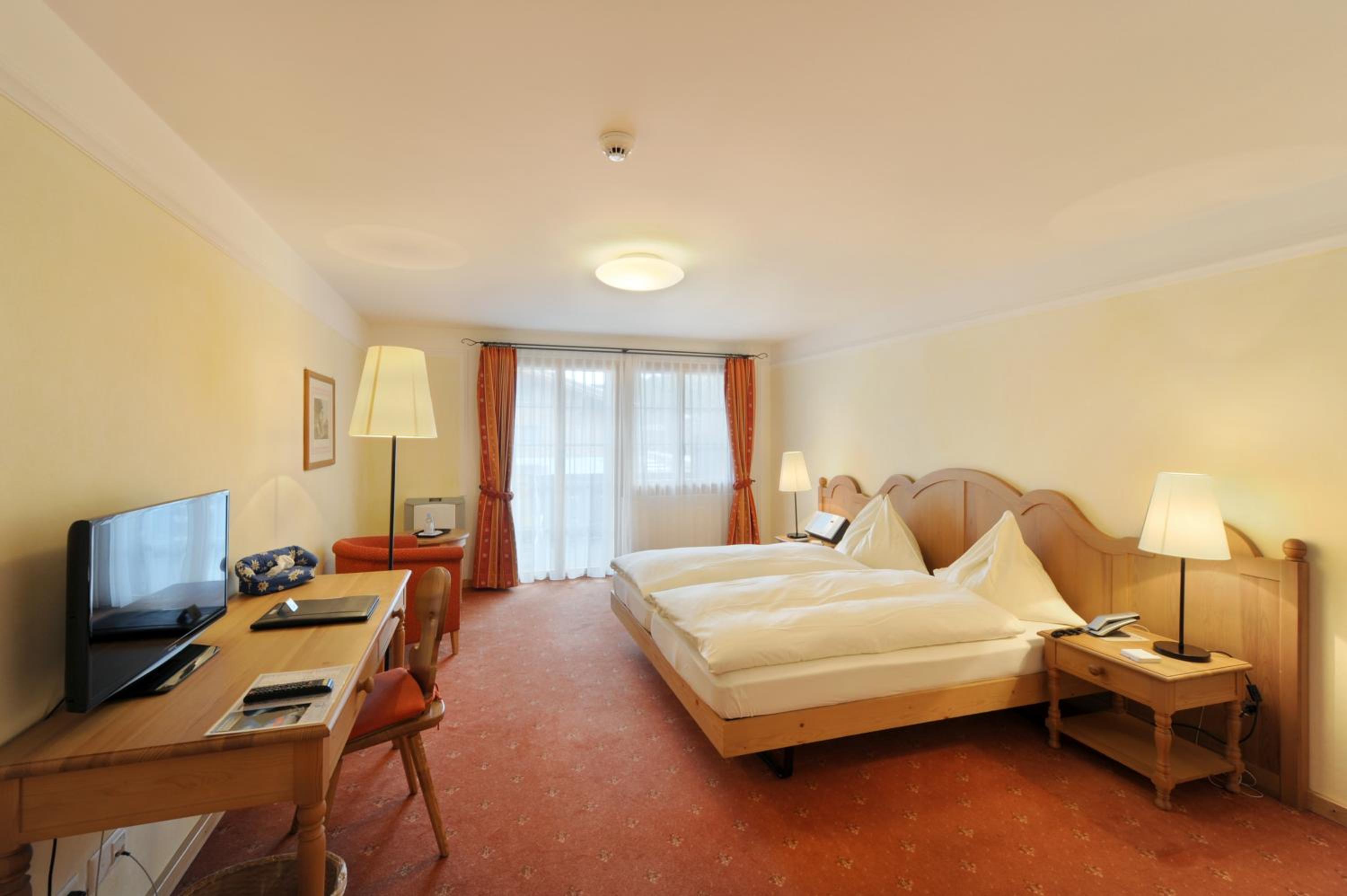 Deluxe Double Room - Photo 4
