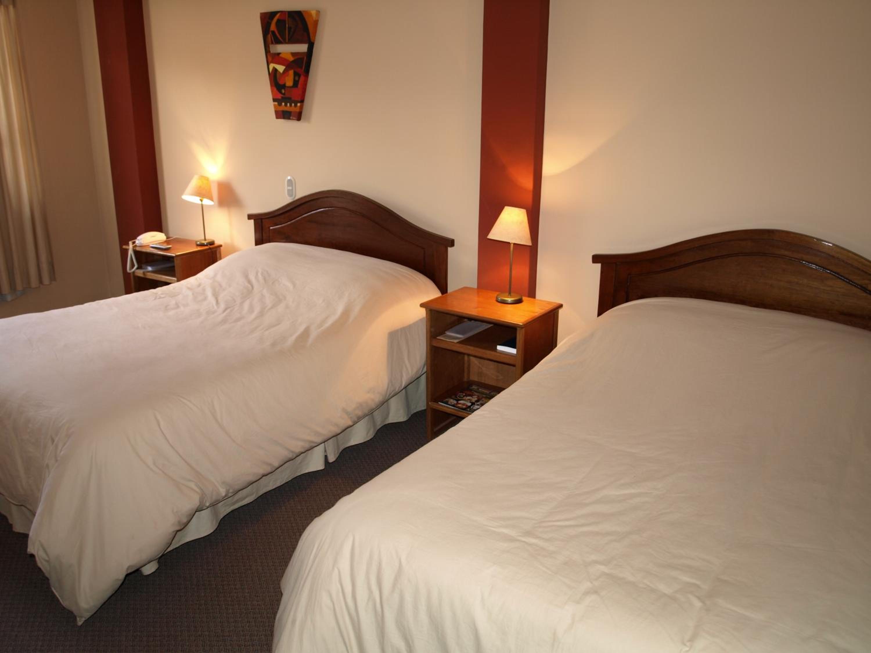 Twin Room - Photo 12