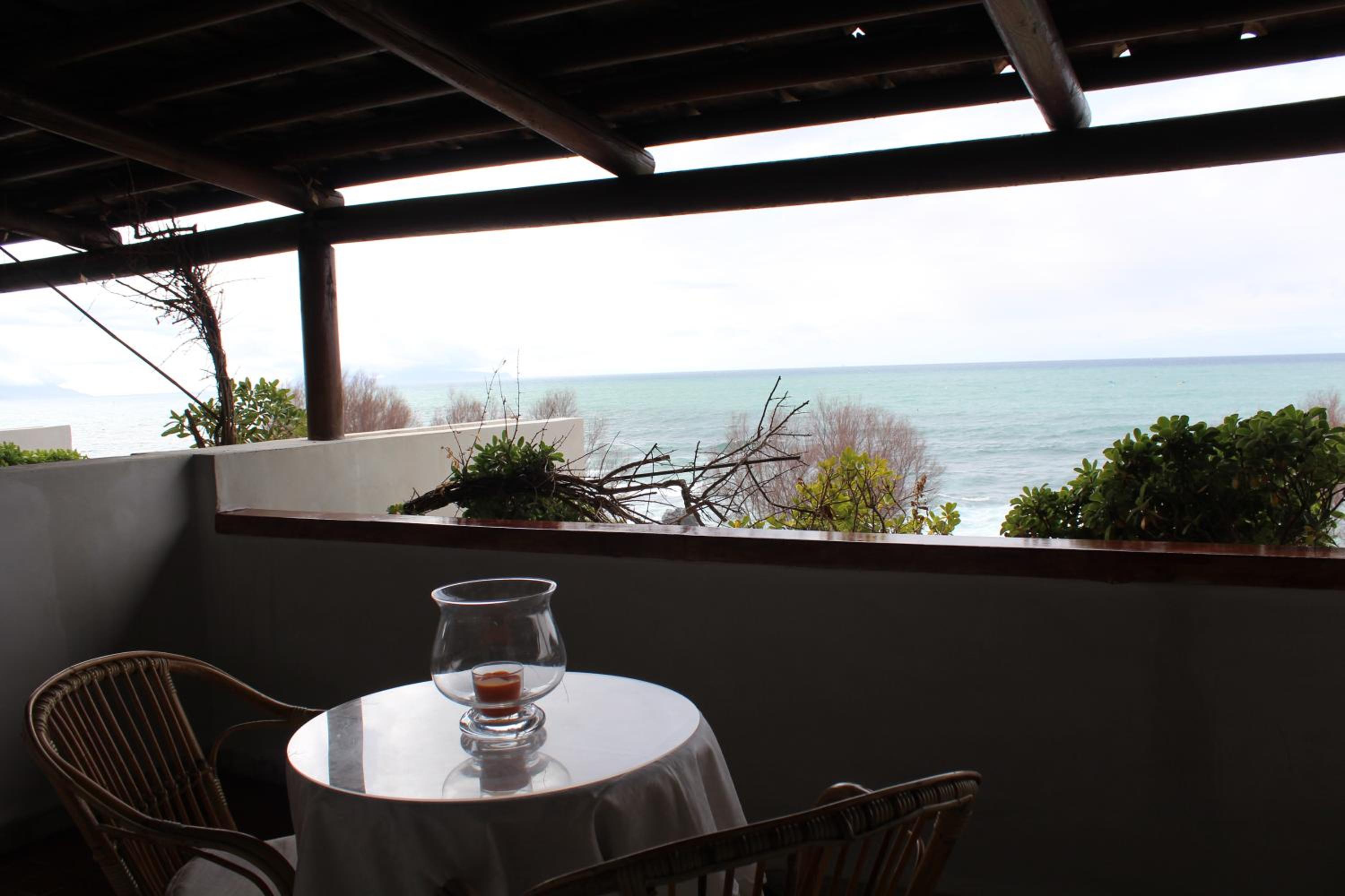 Superior Double or Twin Room with Sea View - Photo 9