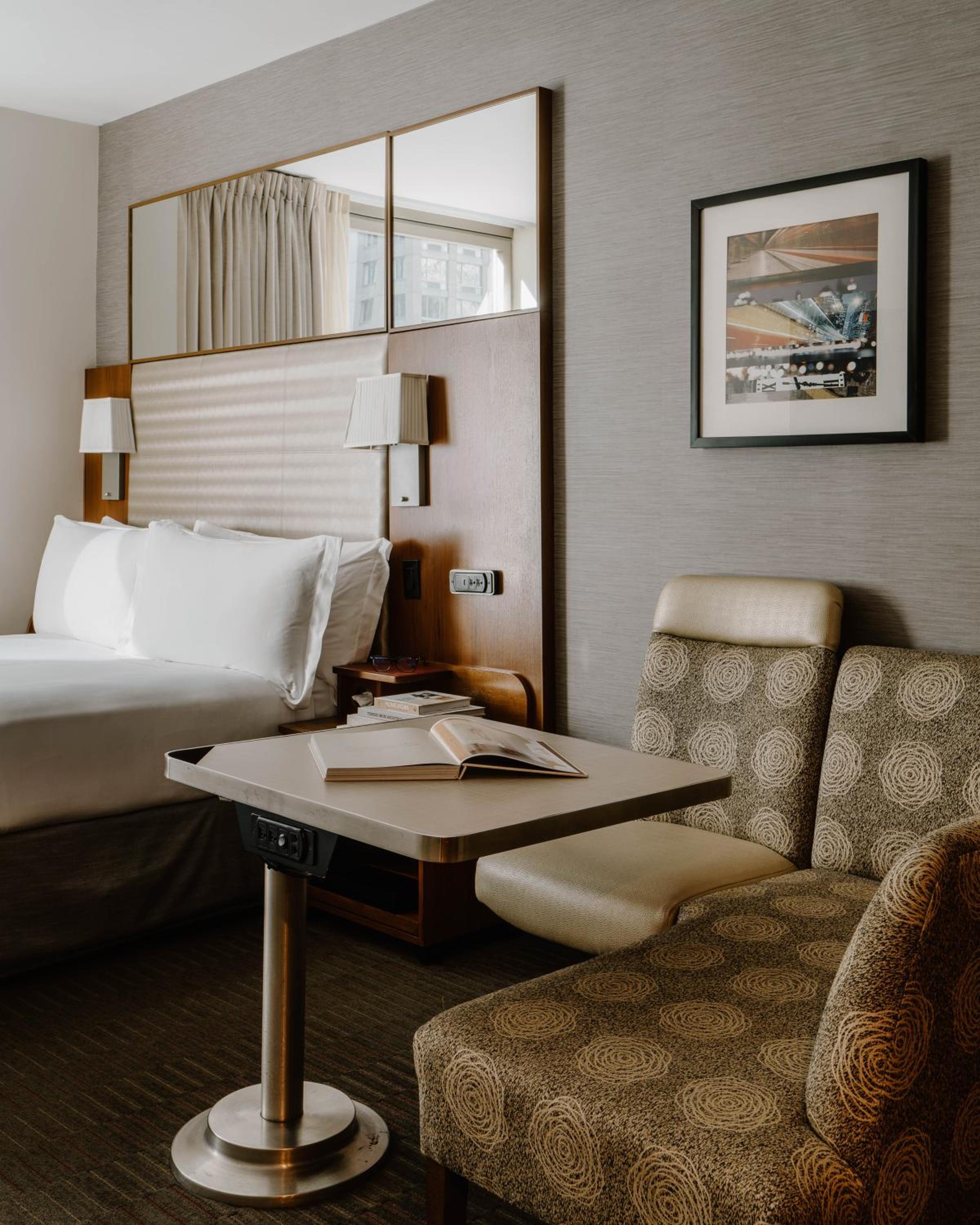 Room with Queen Bed