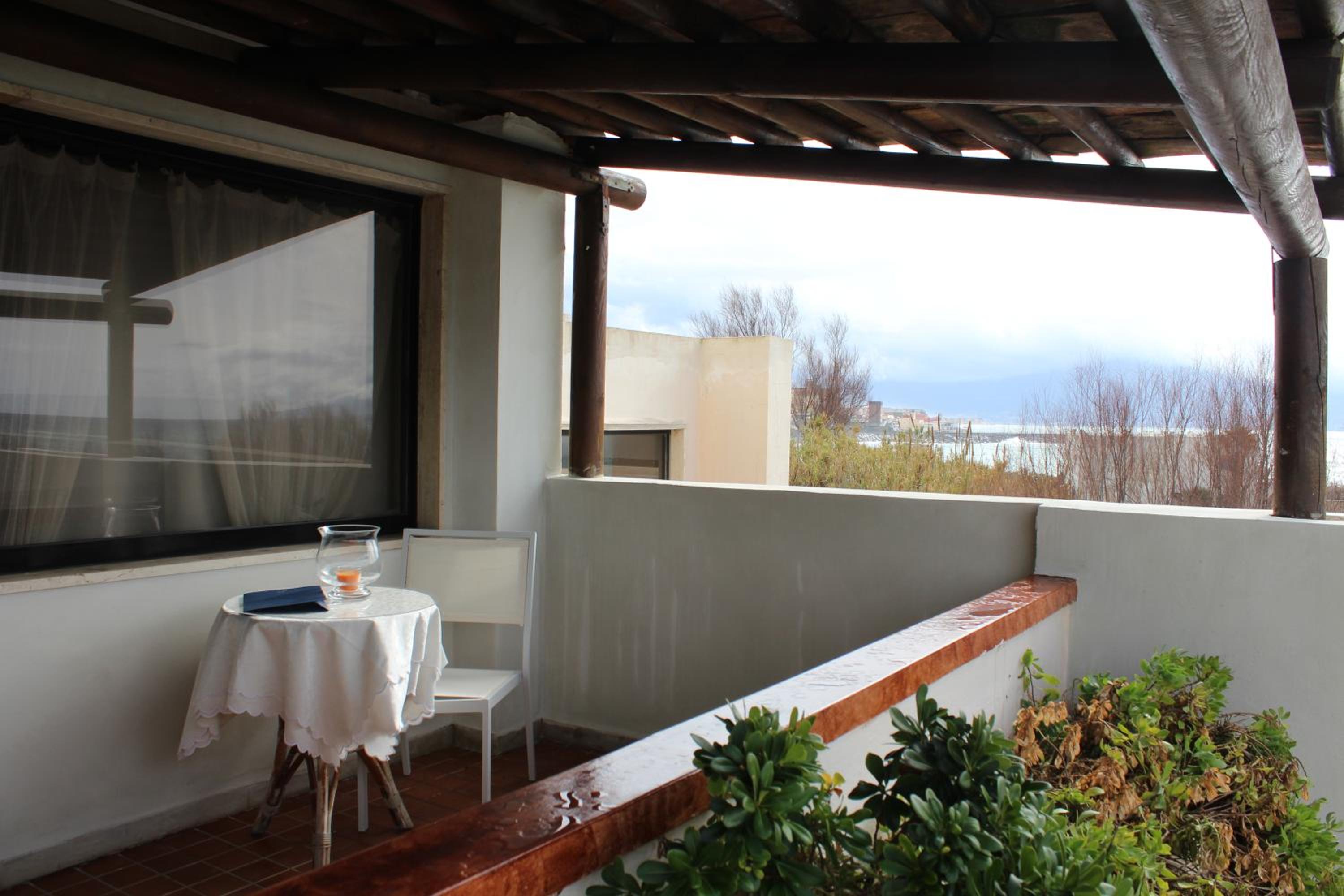Superior Double or Twin Room with Sea View - Photo 10