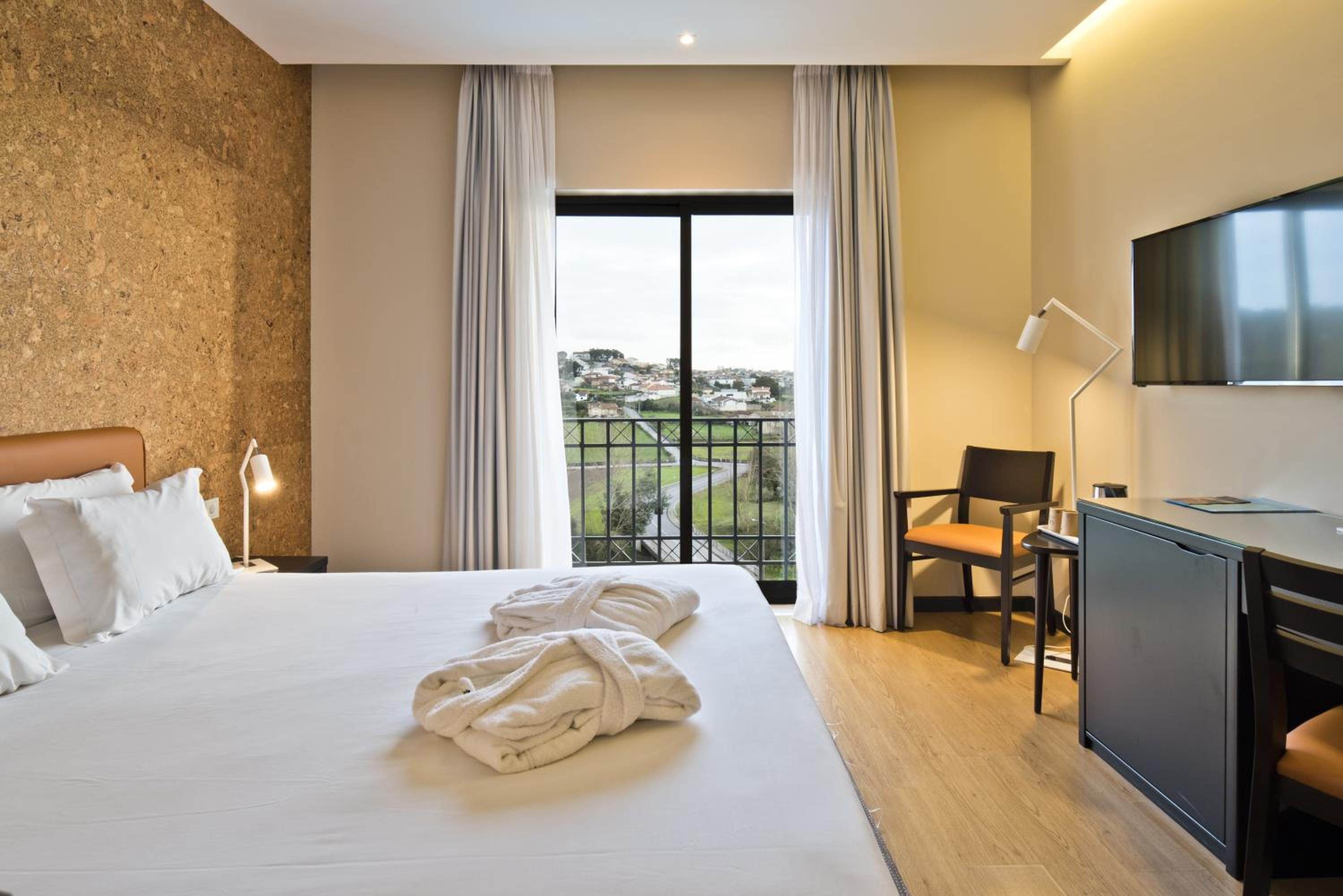 Standard Double Room - Photo 3