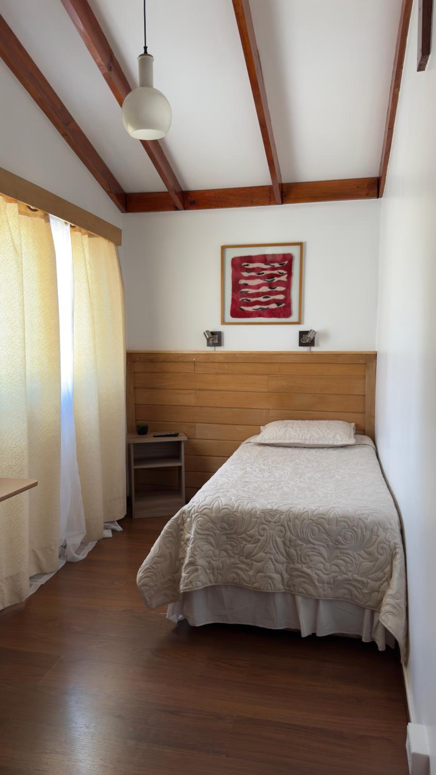 Single Room with Shared Bathroom photo 2