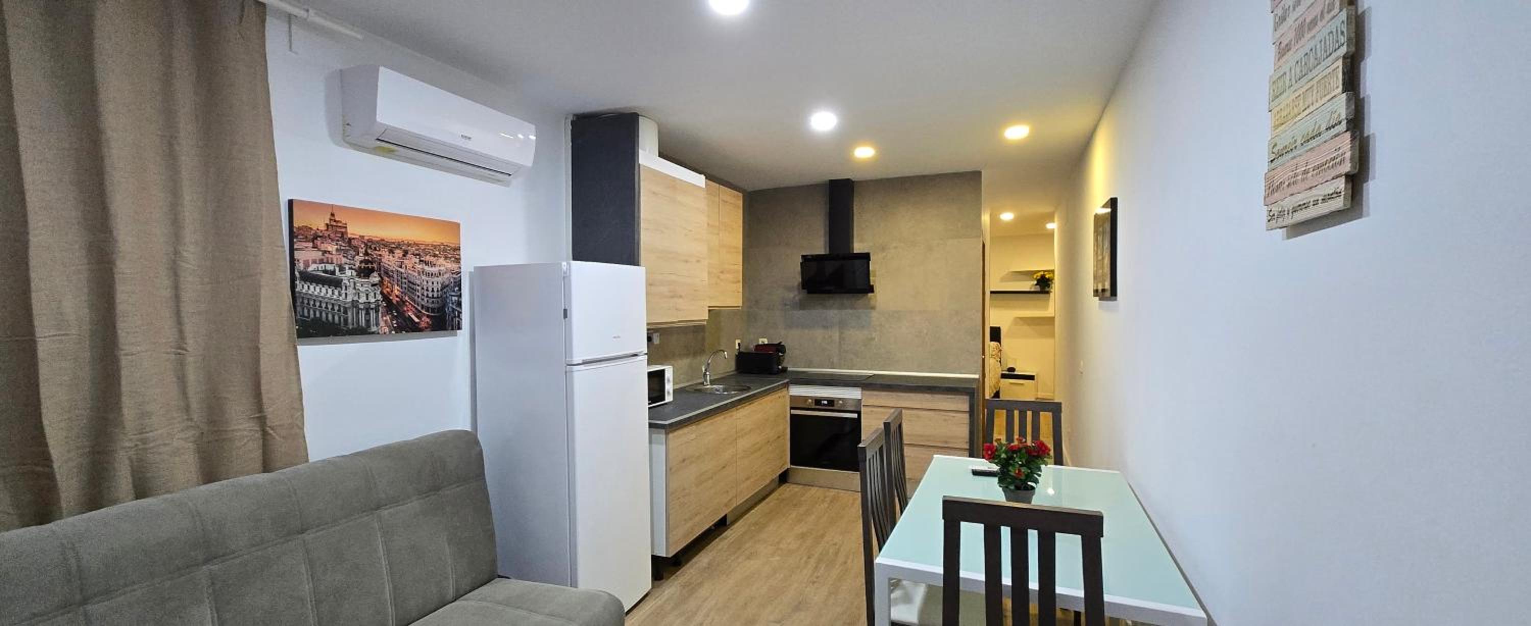 Two-Bedroom Deluxe Apartment photo 2