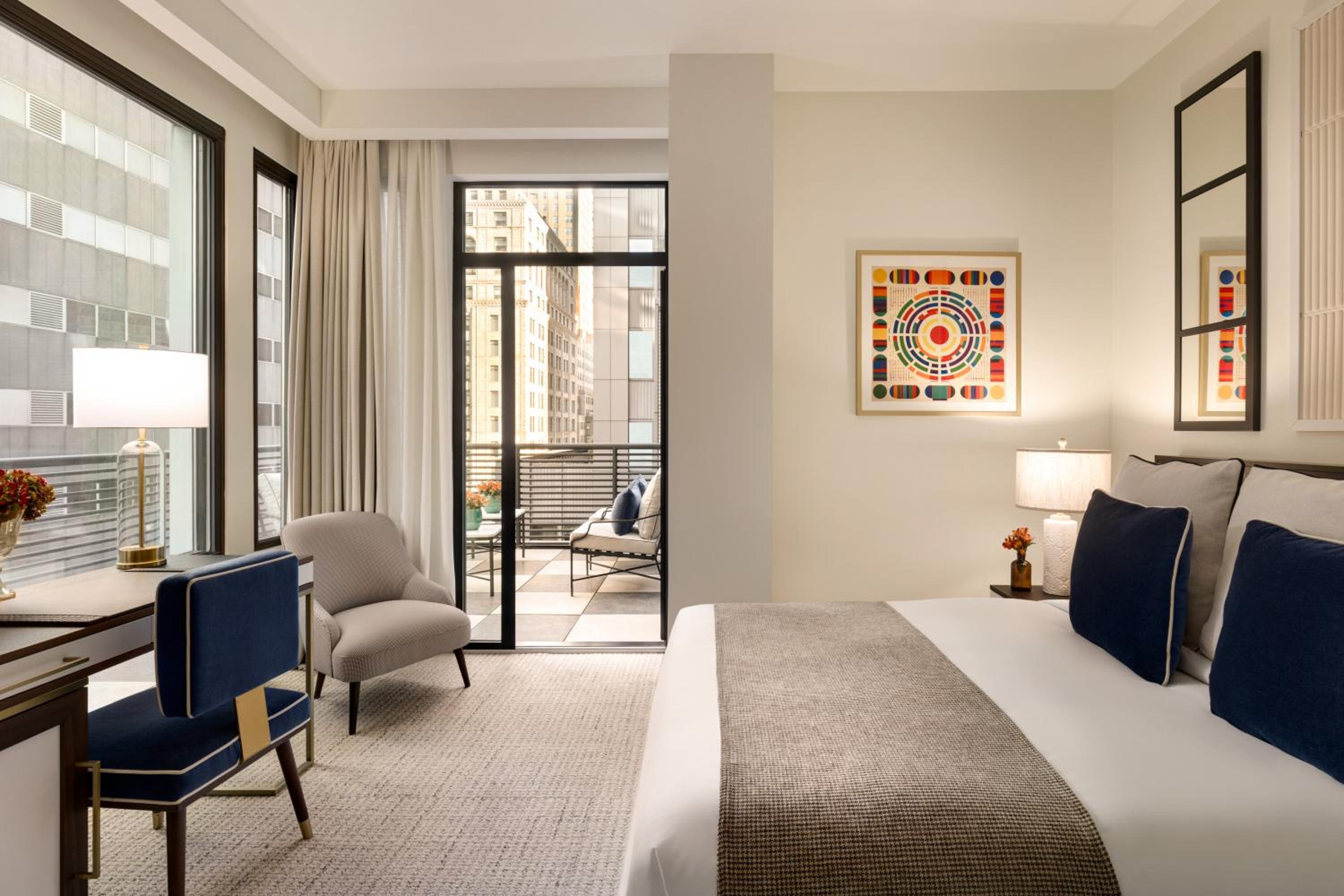 Deluxe Queen Room with Terrace thumbnail 5