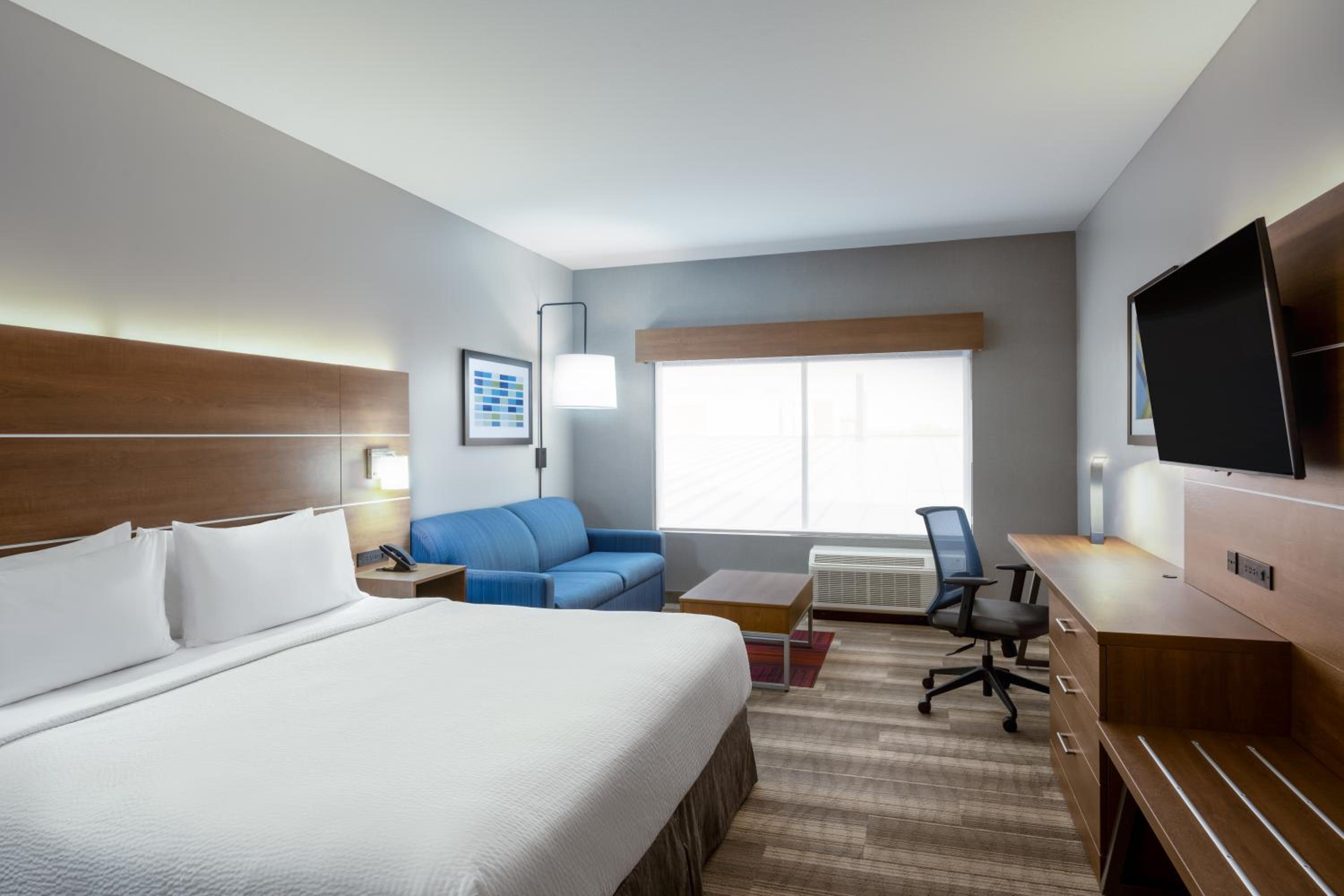 King Suite - Photo 6