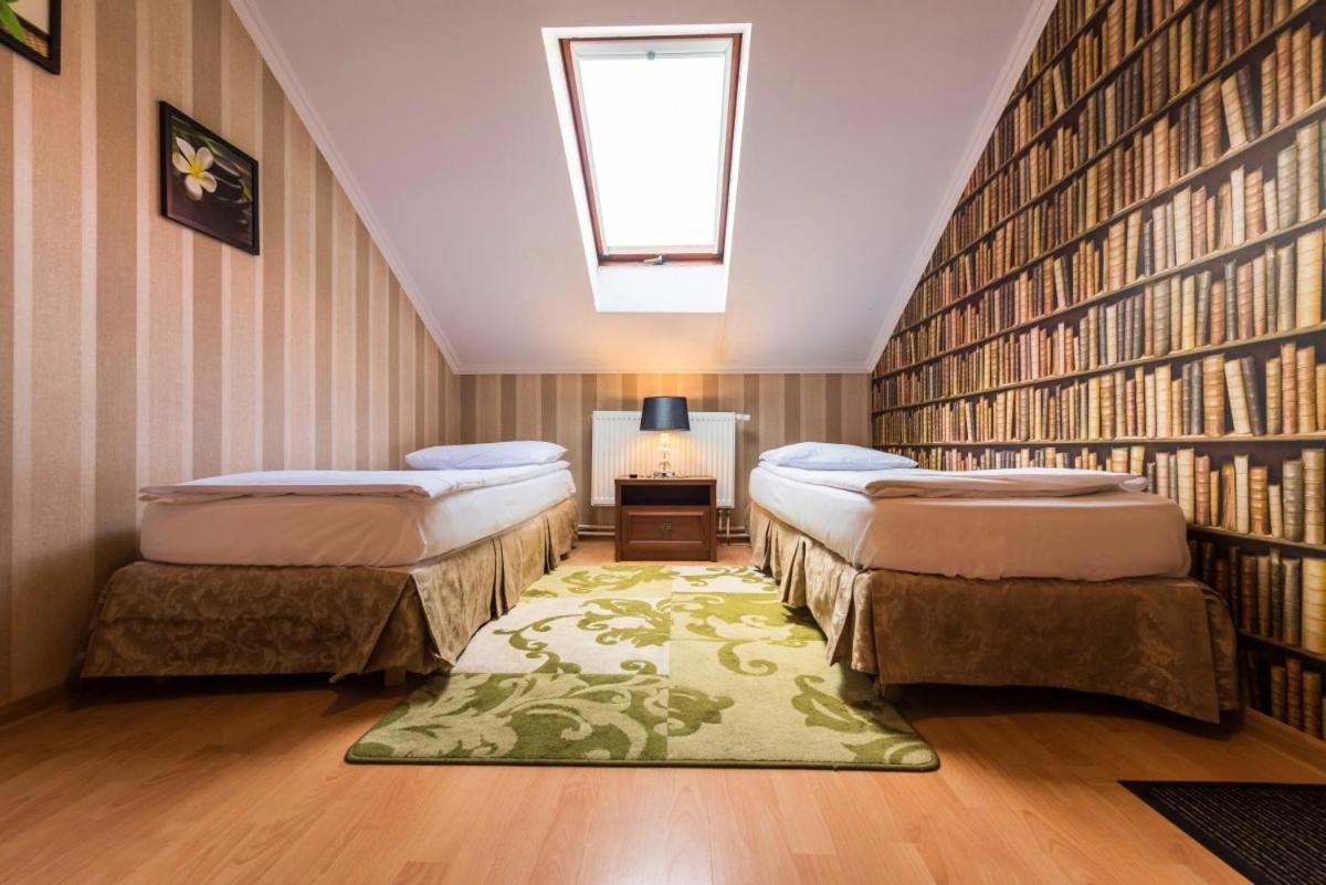 Triple Room with Private Bathroom photo 1