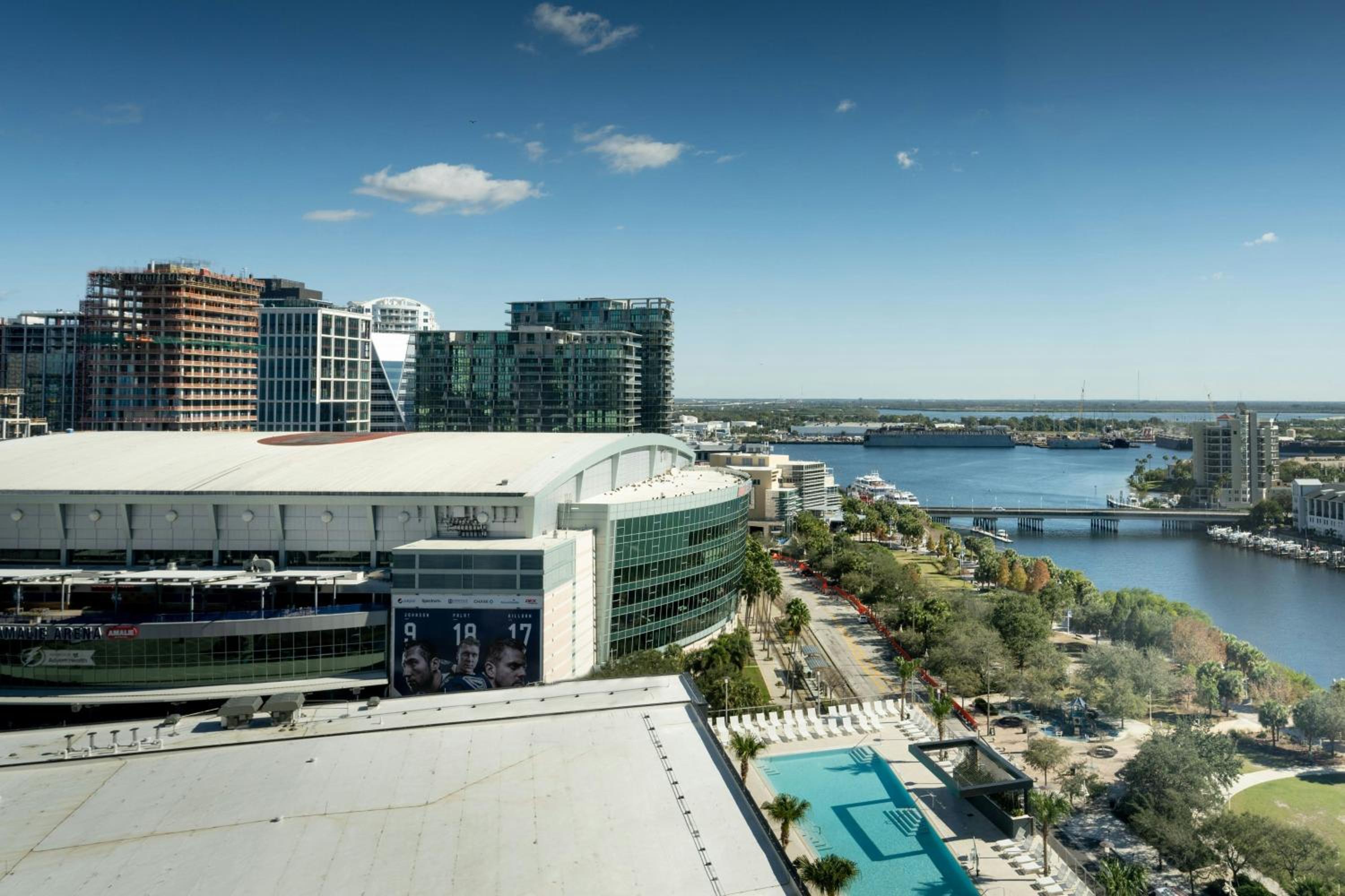 Stay Well Guest room with 2 Queen Beds
