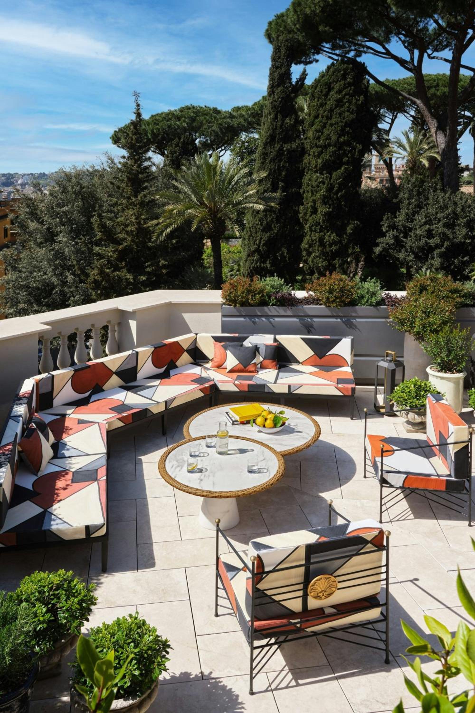Penthouse One Bedroom King Suite with Roof Top Terrace thumbnail 6