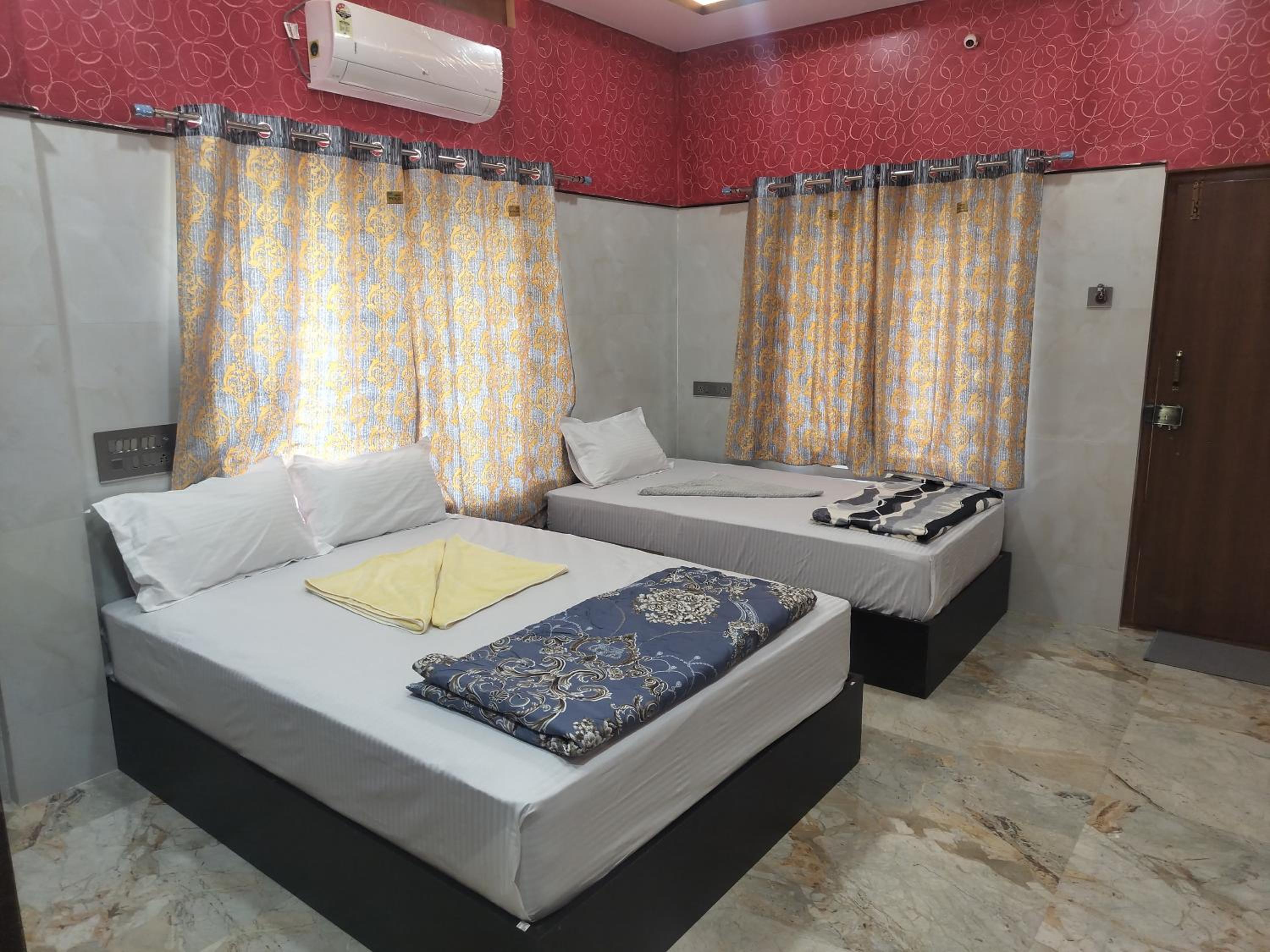 Deluxe Triple Room photo 3