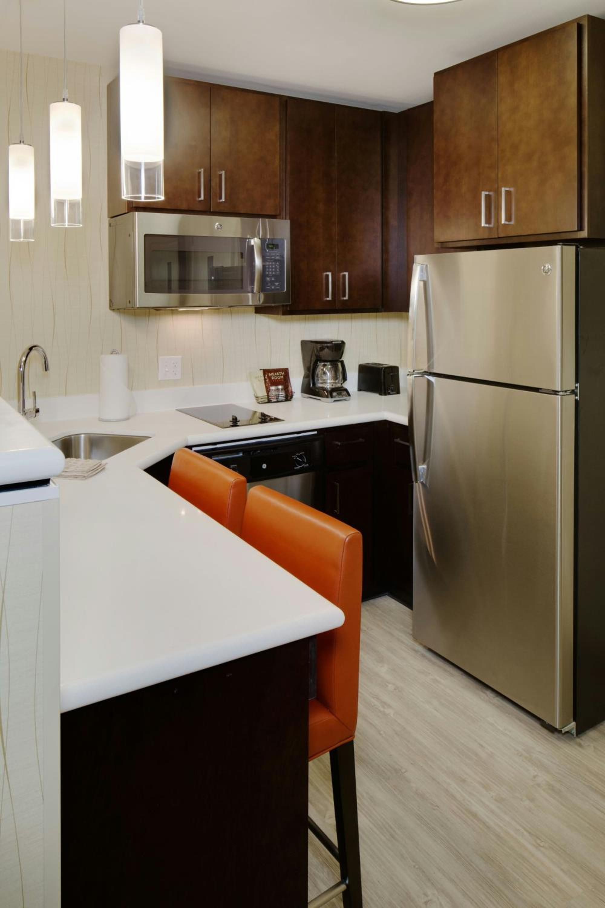 One-Bedroom King Suite with Sofa Bed - Hearing Accessible