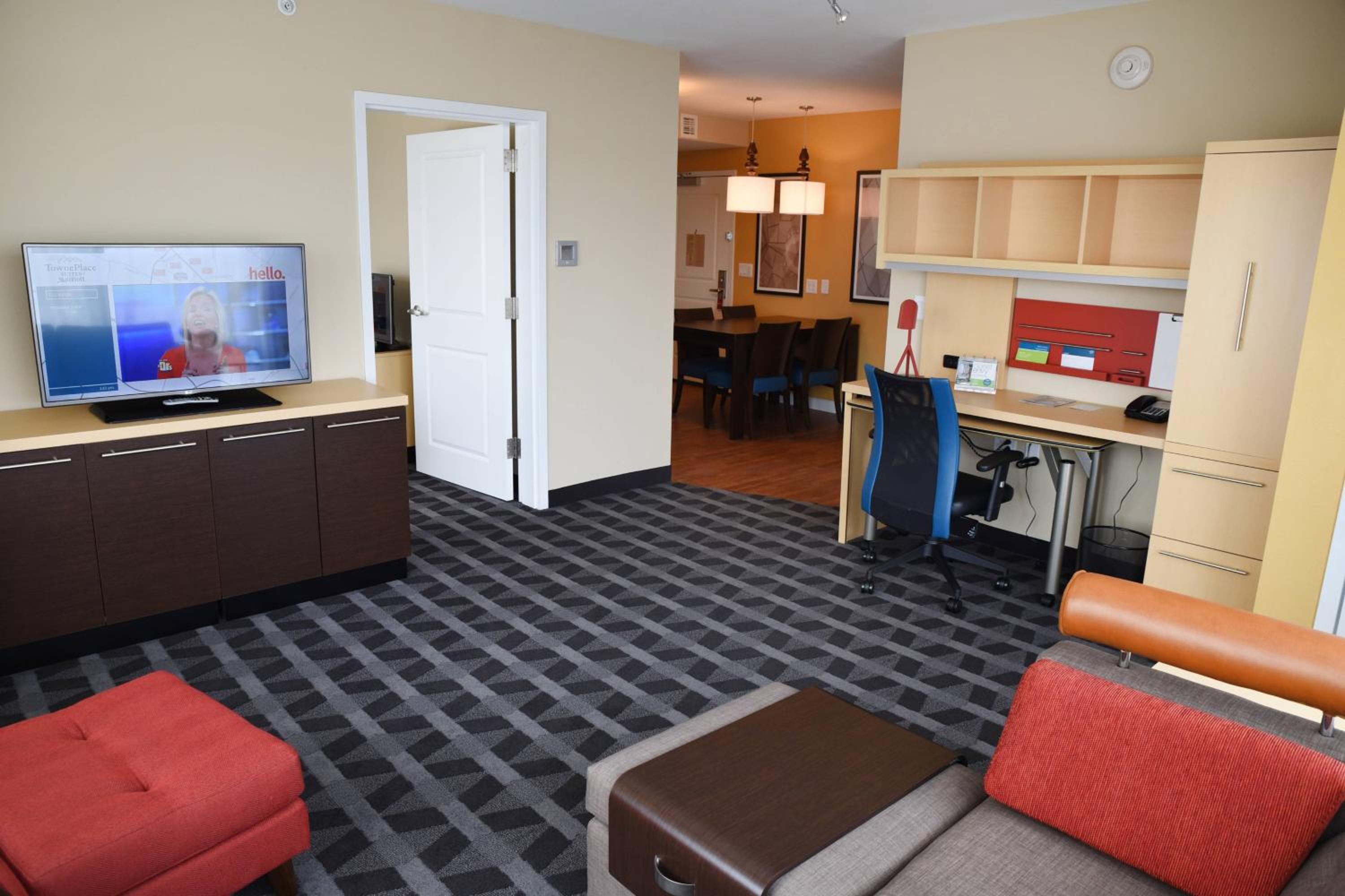 Two-Bedroom Suite with Adapted Tub - Mobility Accessible photo 1