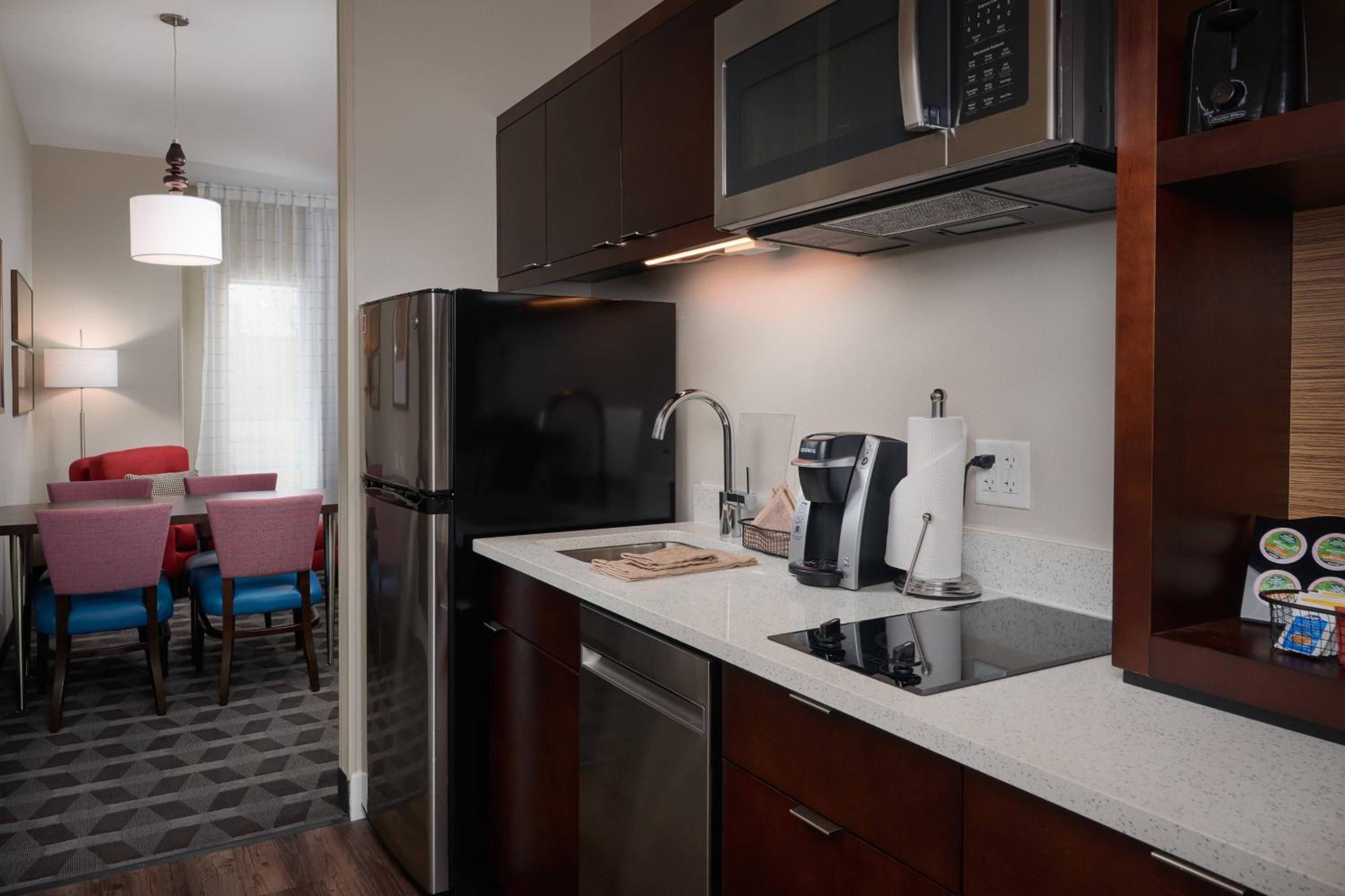 Queen Suite photo 3