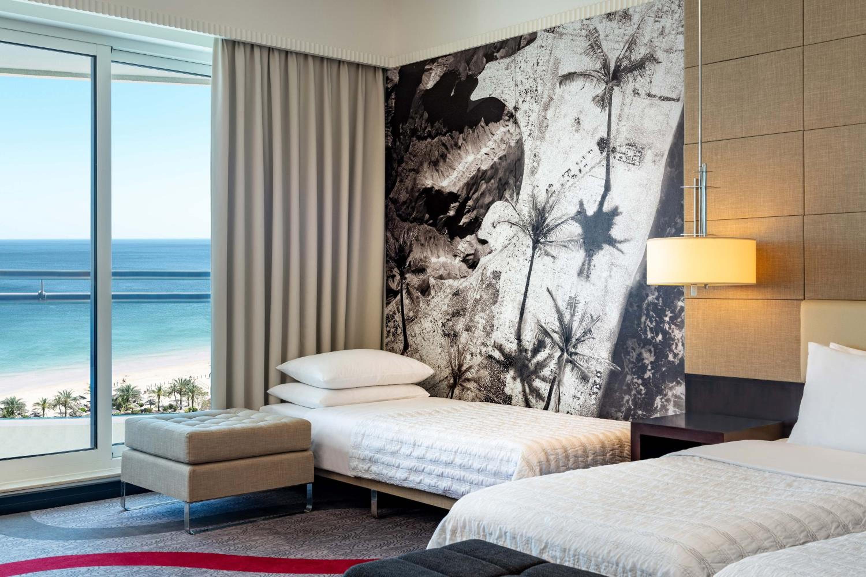 Club lounge access, Guest room, 2 Twin/Single Bed(s)