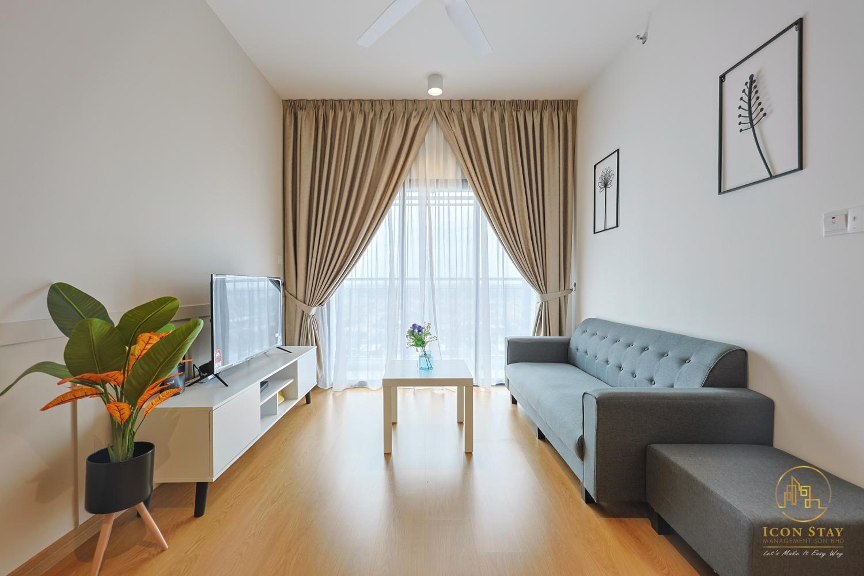 Three-Bedroom Apartment photo 1