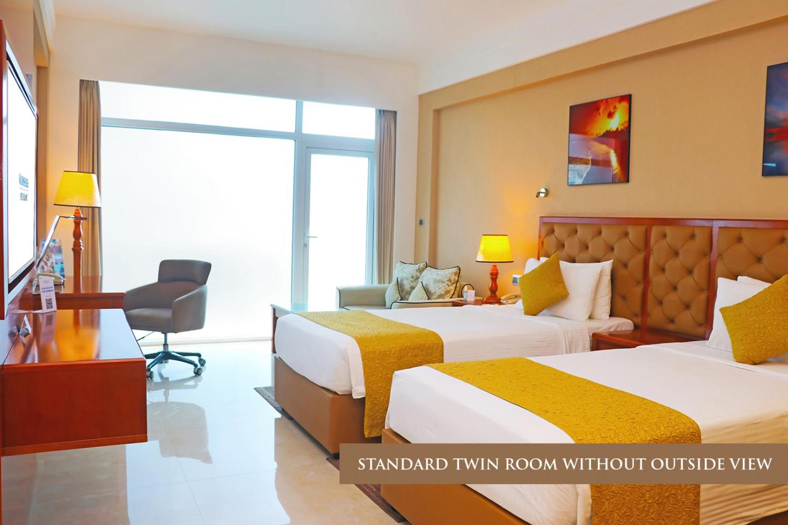 Standard Twin Room without Outside View - Complimentary City Tour & Access To Beach Lounge - Photo 3