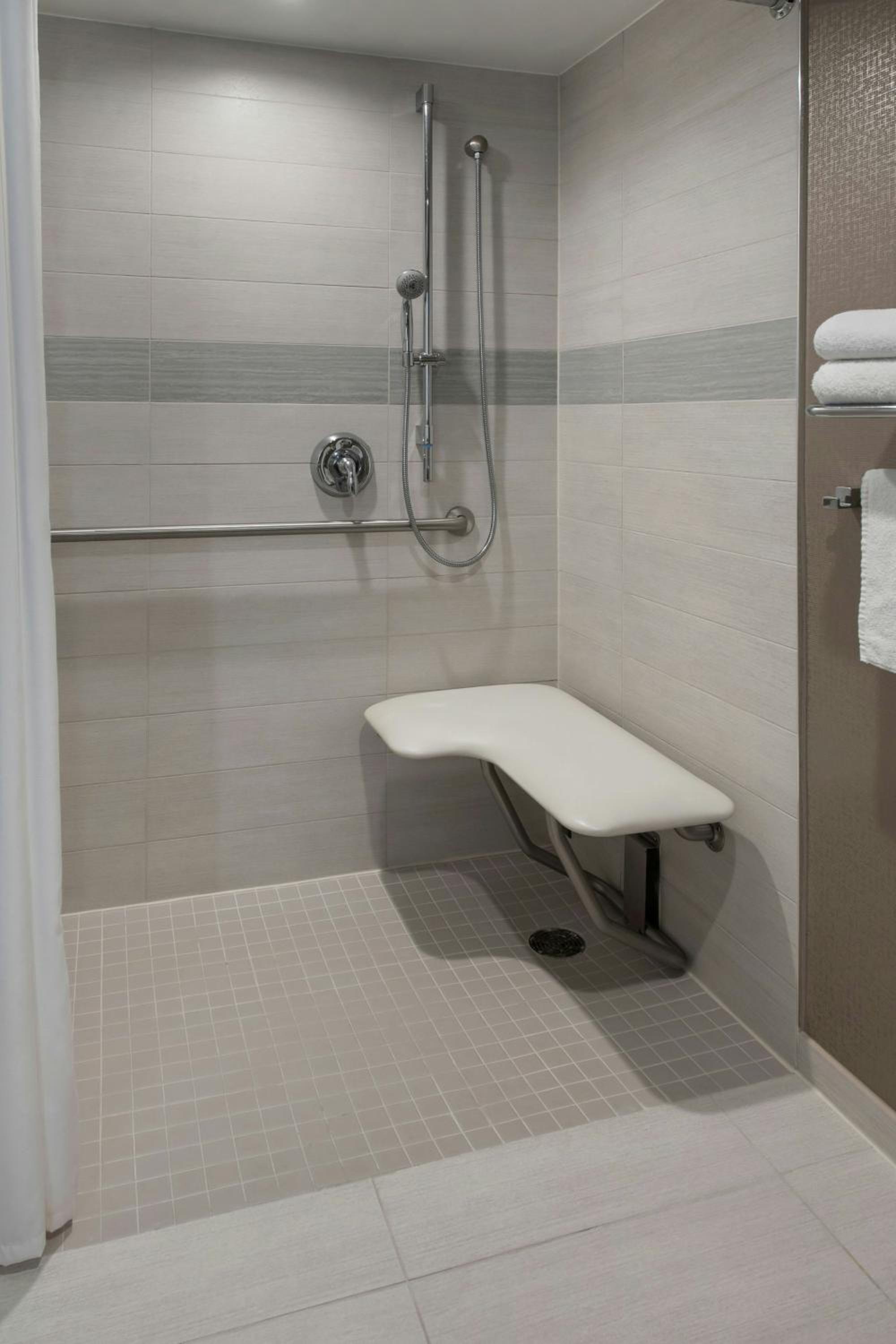King Room - Hearing Accessible