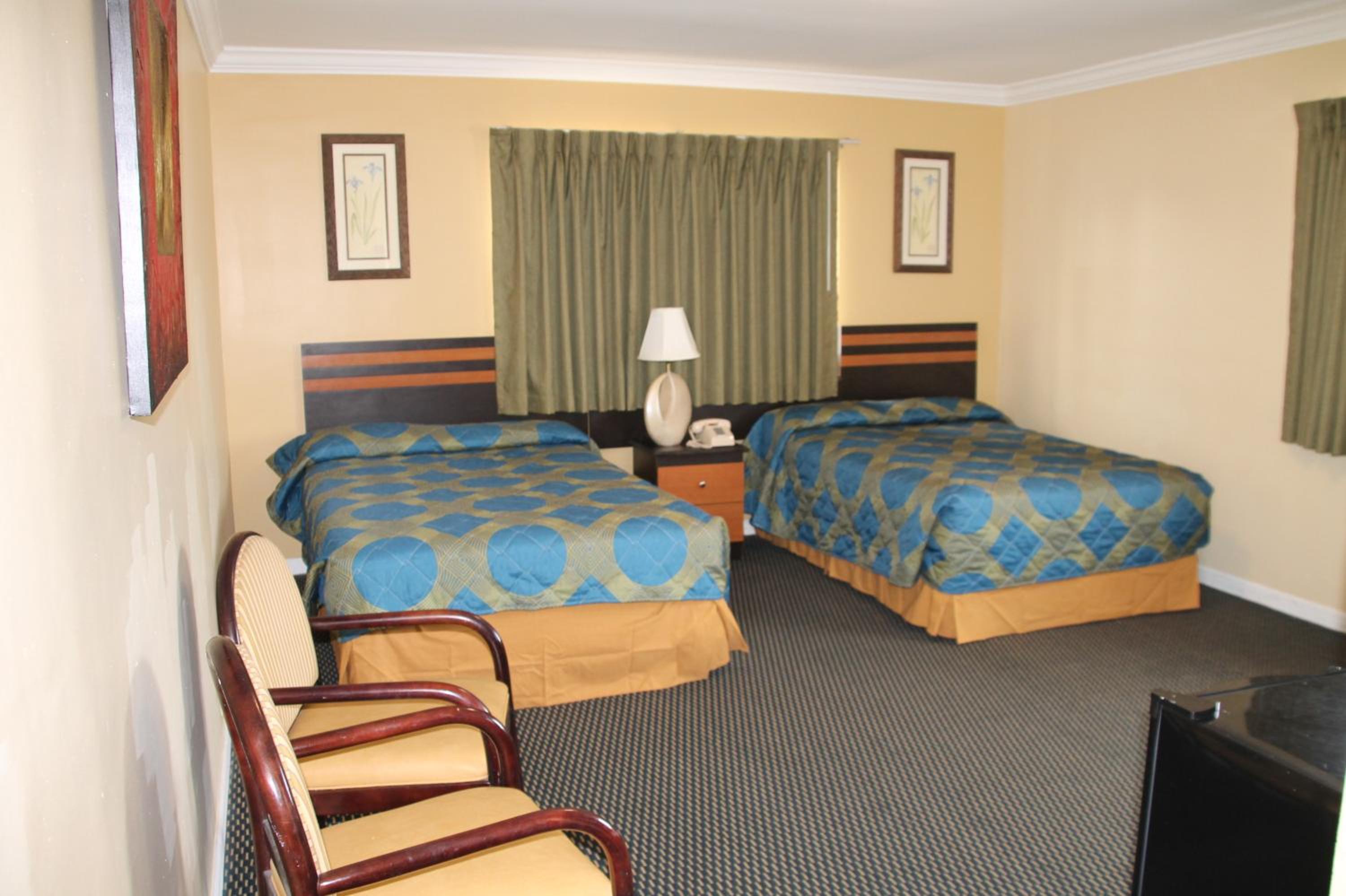 Double Room with Two Double Beds photo 1