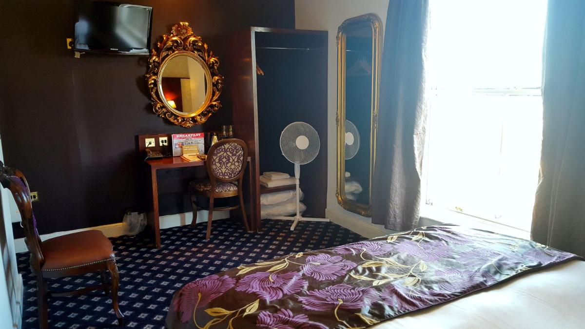 Feature Double Room photo 2