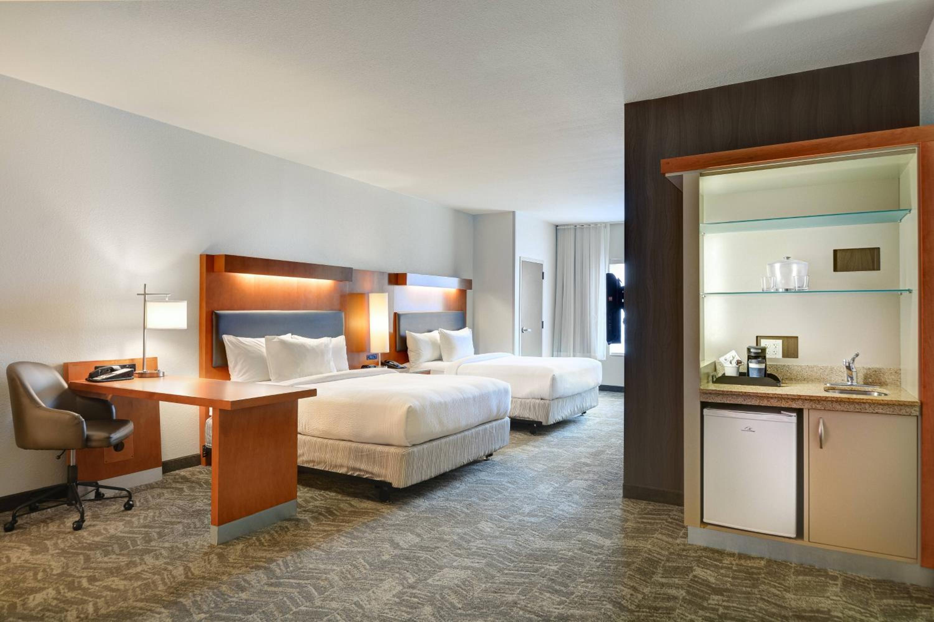 Queen Suite with Two Queen Beds and Trundle Sofa - Photo 6