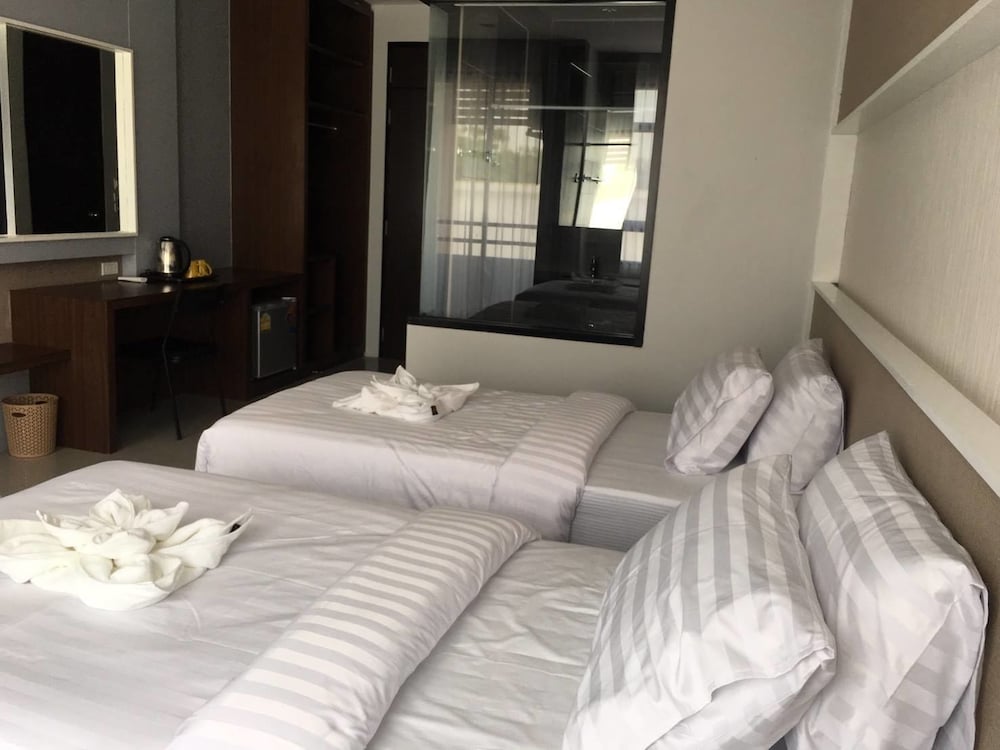 Standard Twin Room photo 2