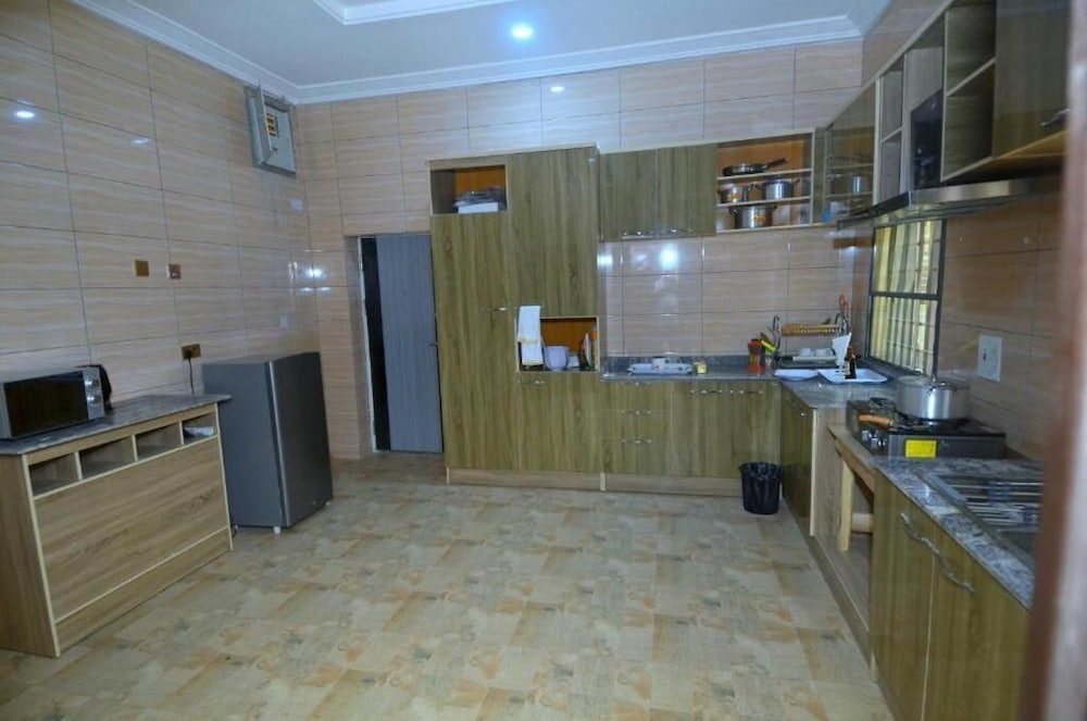Economy Room, Balcony, City View photo 2