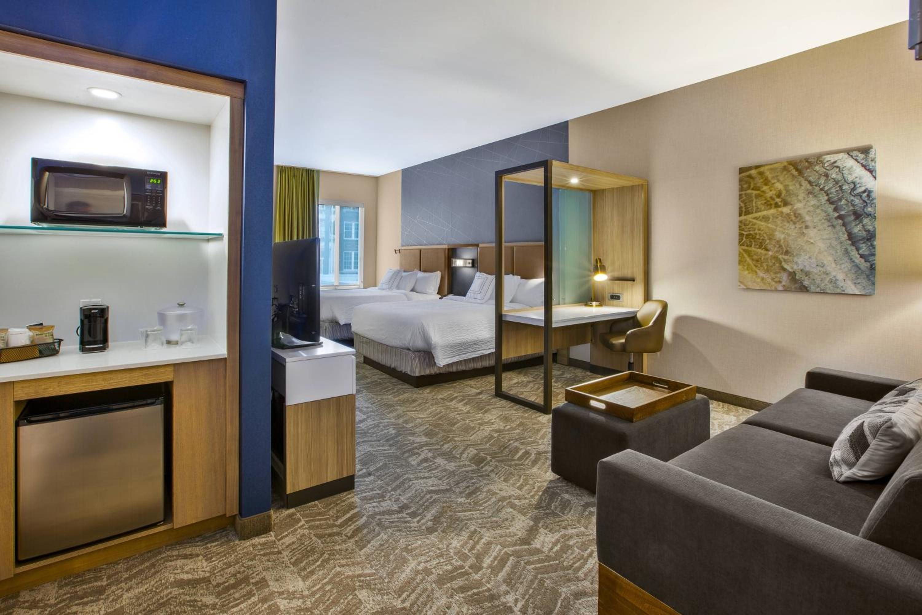 Queen Suite with Two Queen Beds and Trundle Sofa