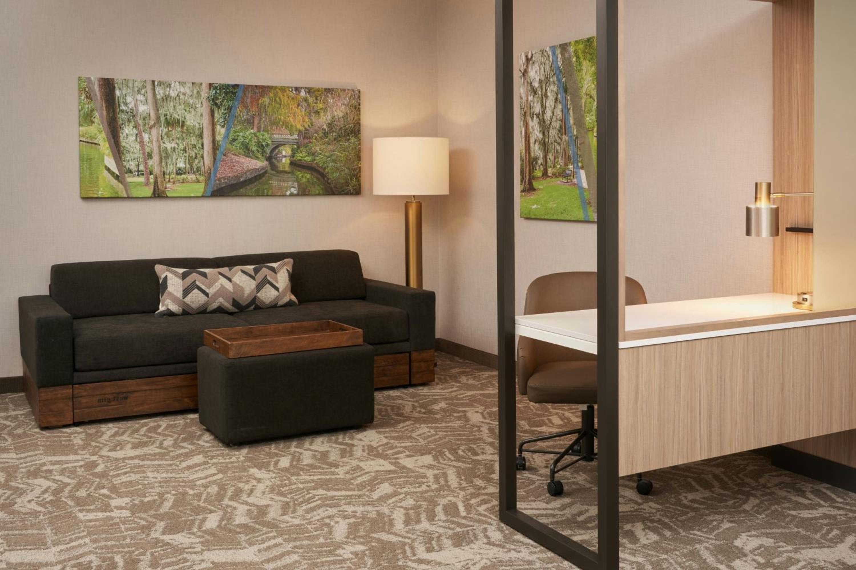 King Suite with Trundle Sofa