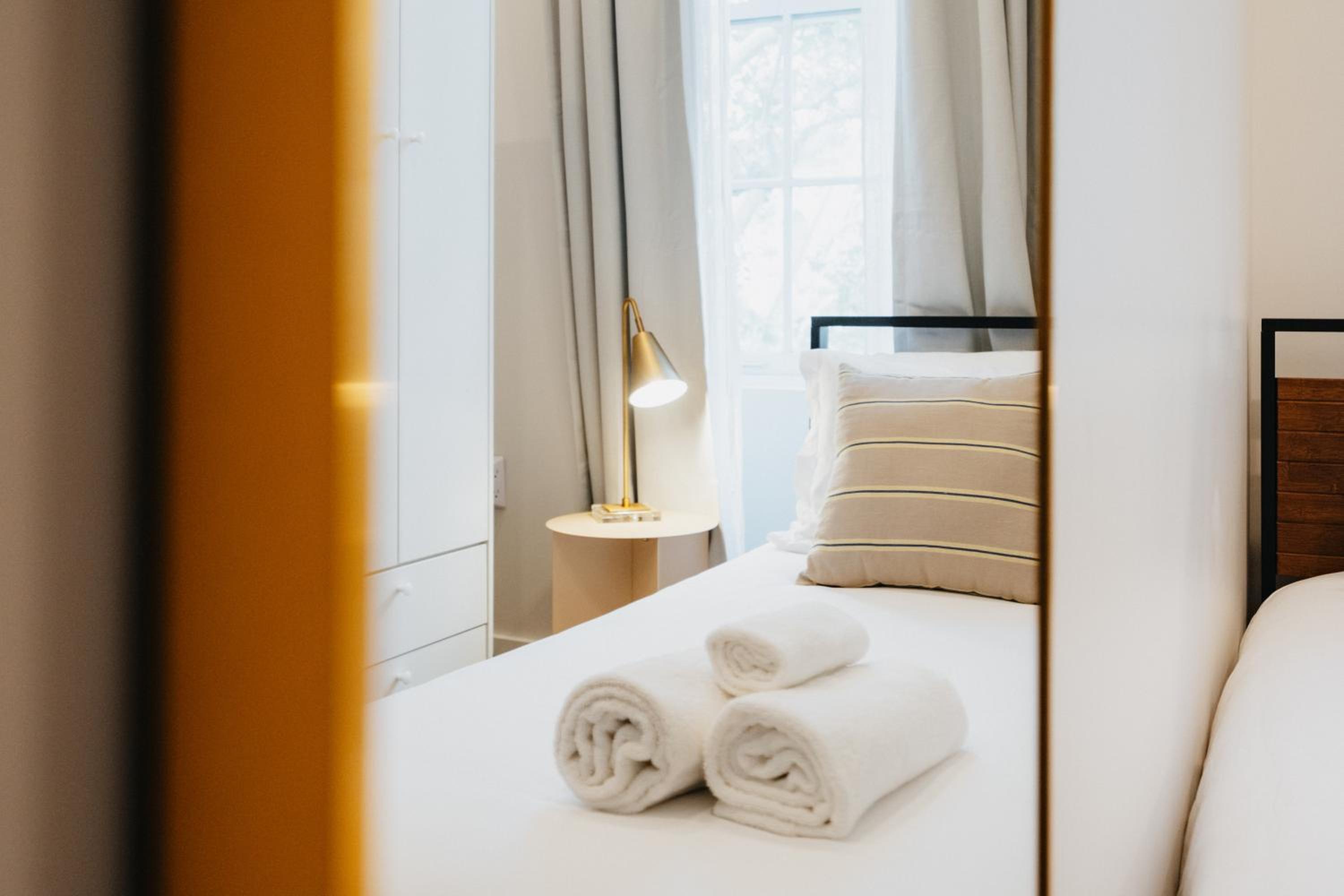 Twin Room with Shared Bathroom photo 3