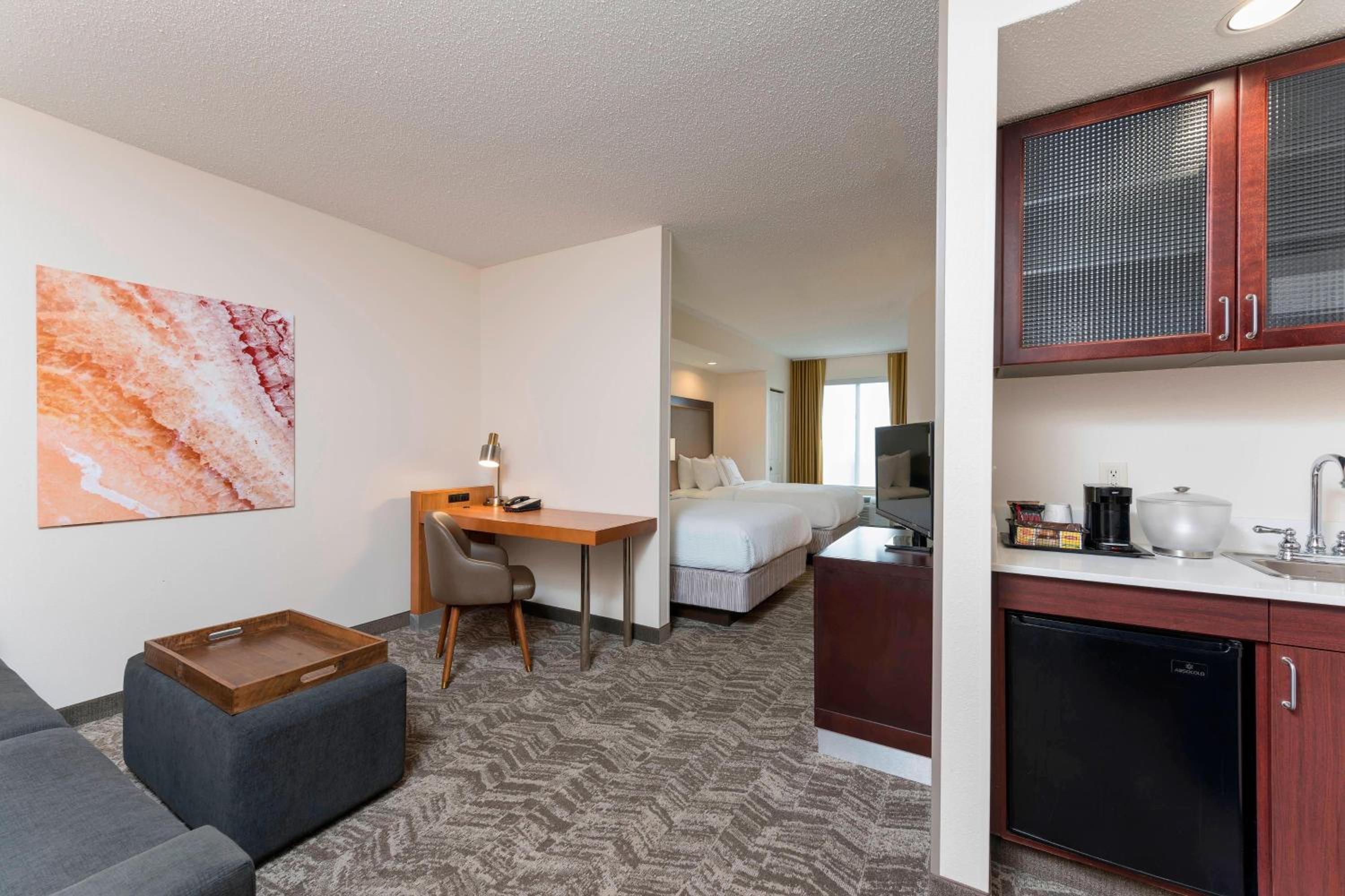 Double Suite with Tub - Mobility Accessible photo 1