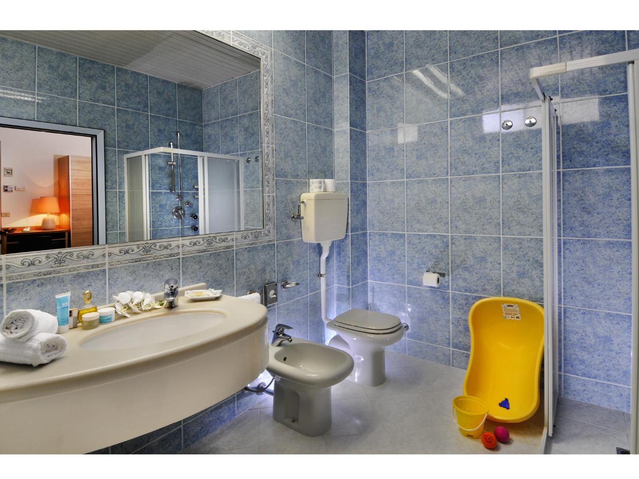 Standard Quadruple Room photo 2