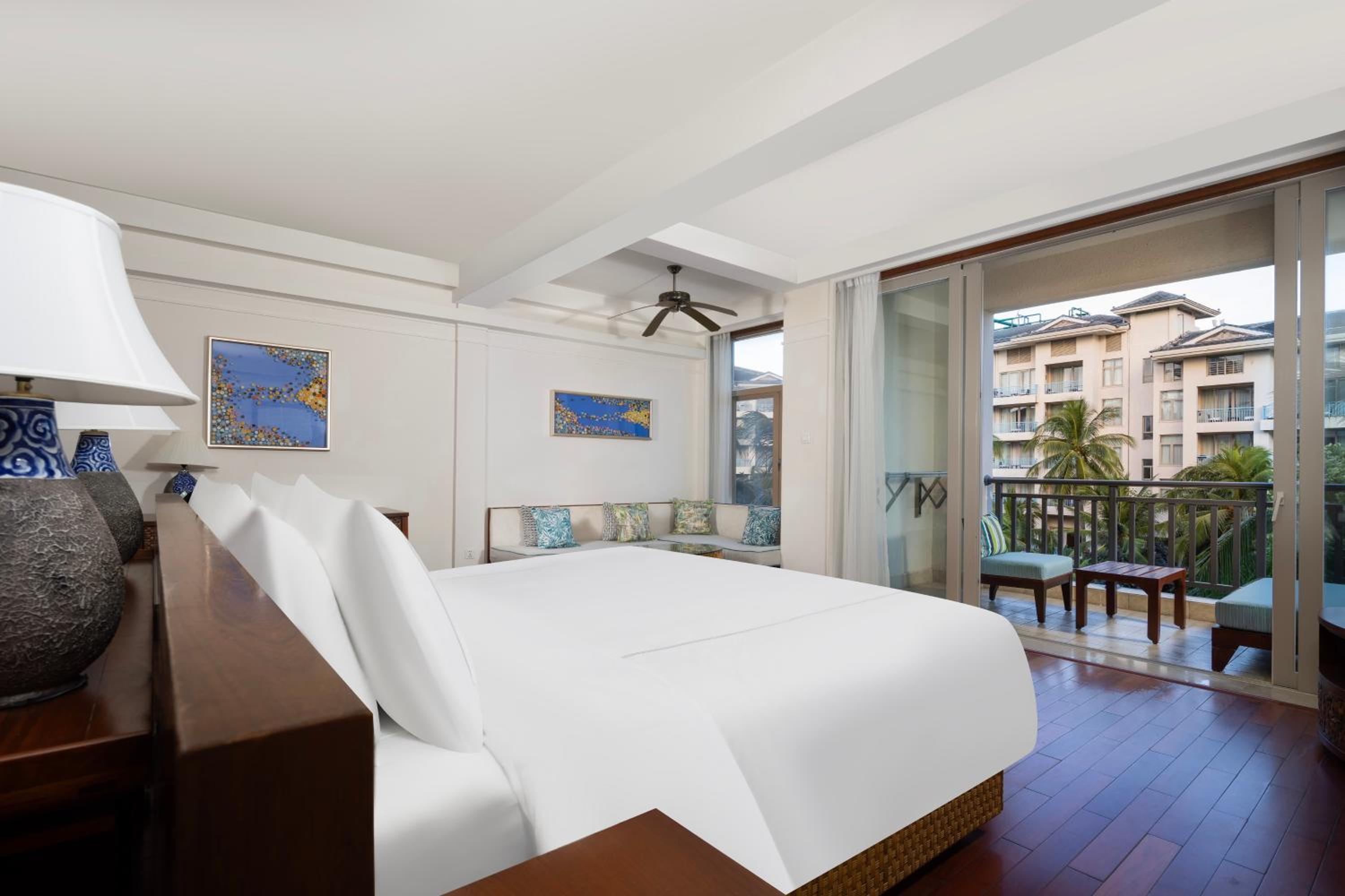 Signature Suite,2 Separate Bedrooms
